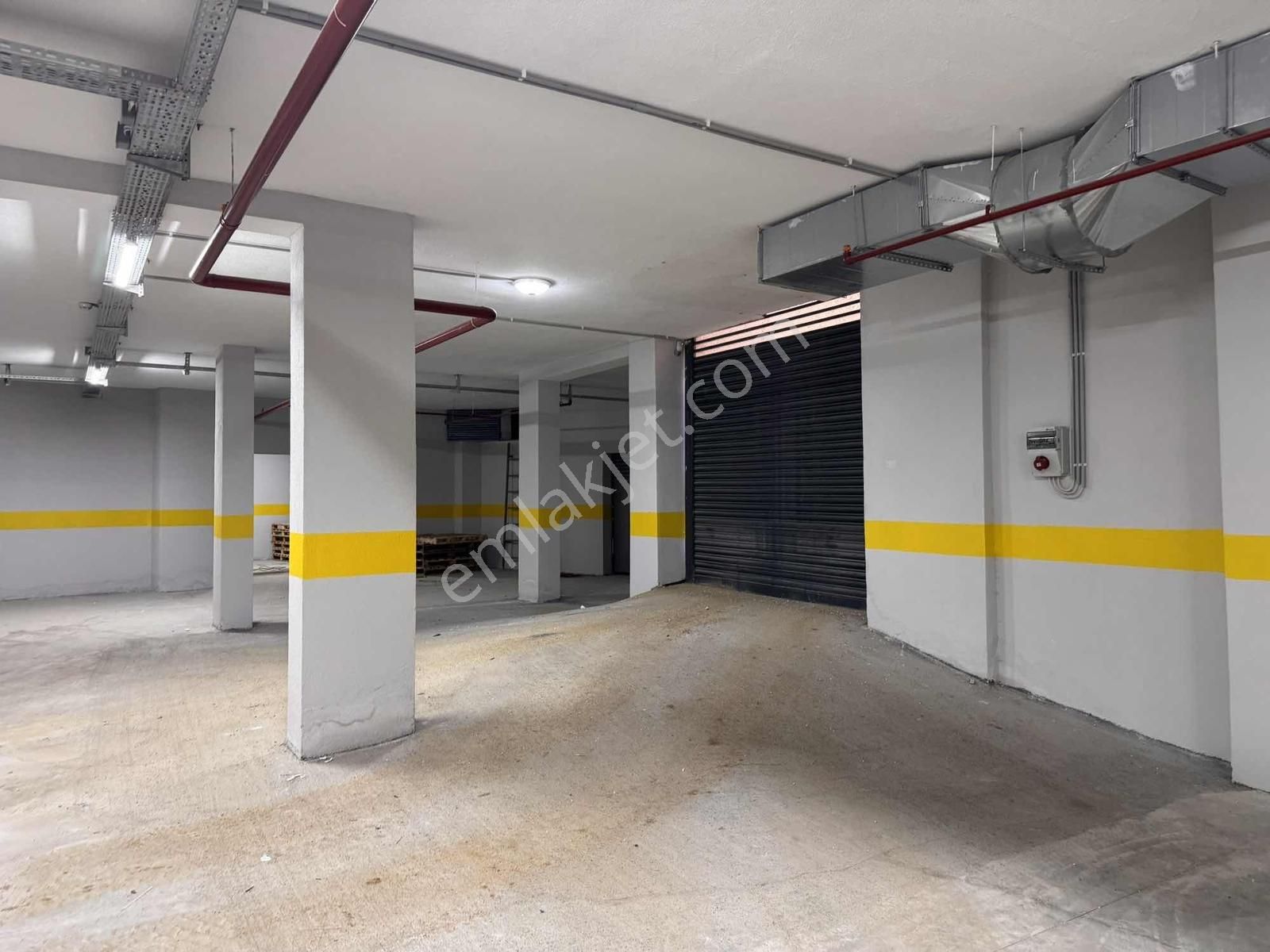 Sultanbeyli Aslan Plazada Prestijli Konumda Kiralık Ofis - Görsel 24
