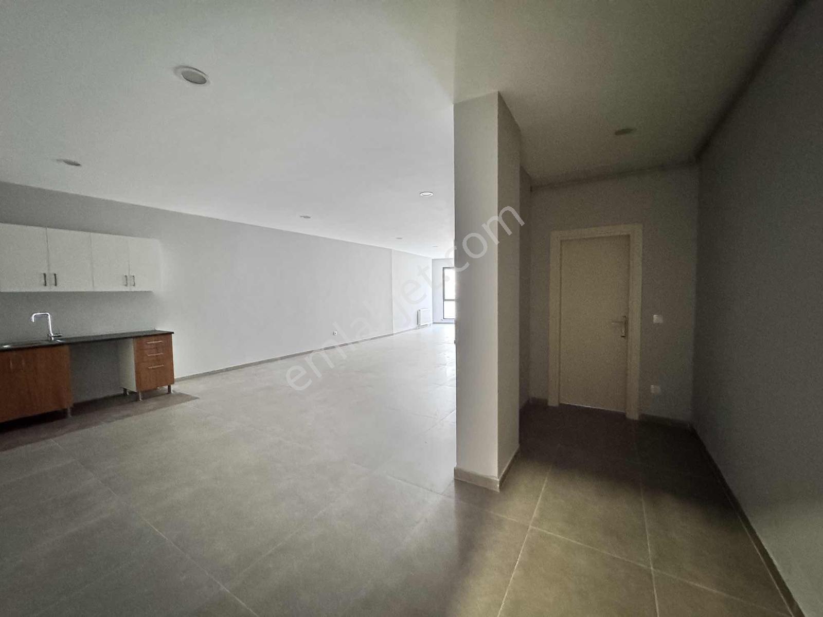Sultanbeyli Aslan Plazada Prestijli Konumda Kiralık Ofis - Görsel 5
