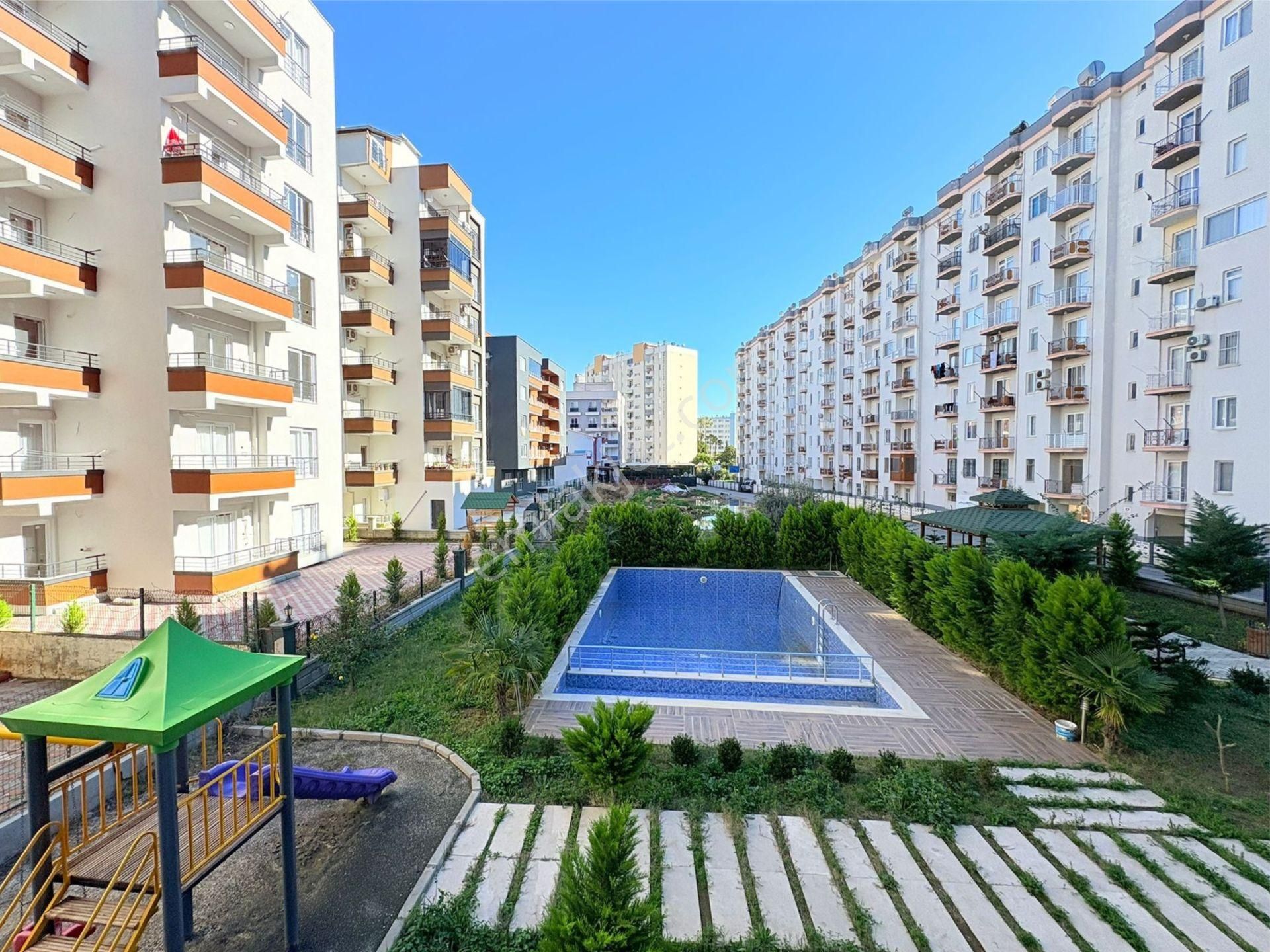 Ethereal'den Tömük'te Site İçi Havuzlu Denize Yakın Eşyalı 1+1