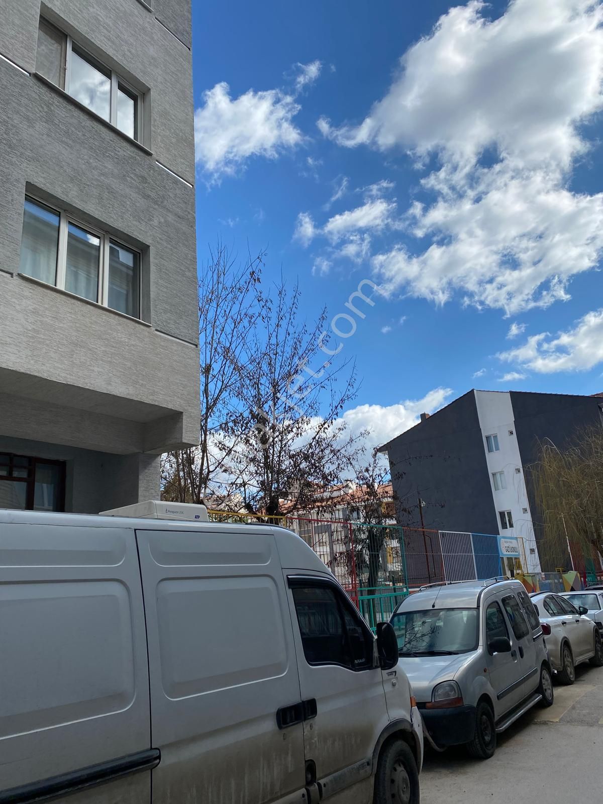 Eskişehir Ömerağa Da Gazi İlkokuluna Bitişik Ara Kat 3+1 Satılık Daire - Görsel 12