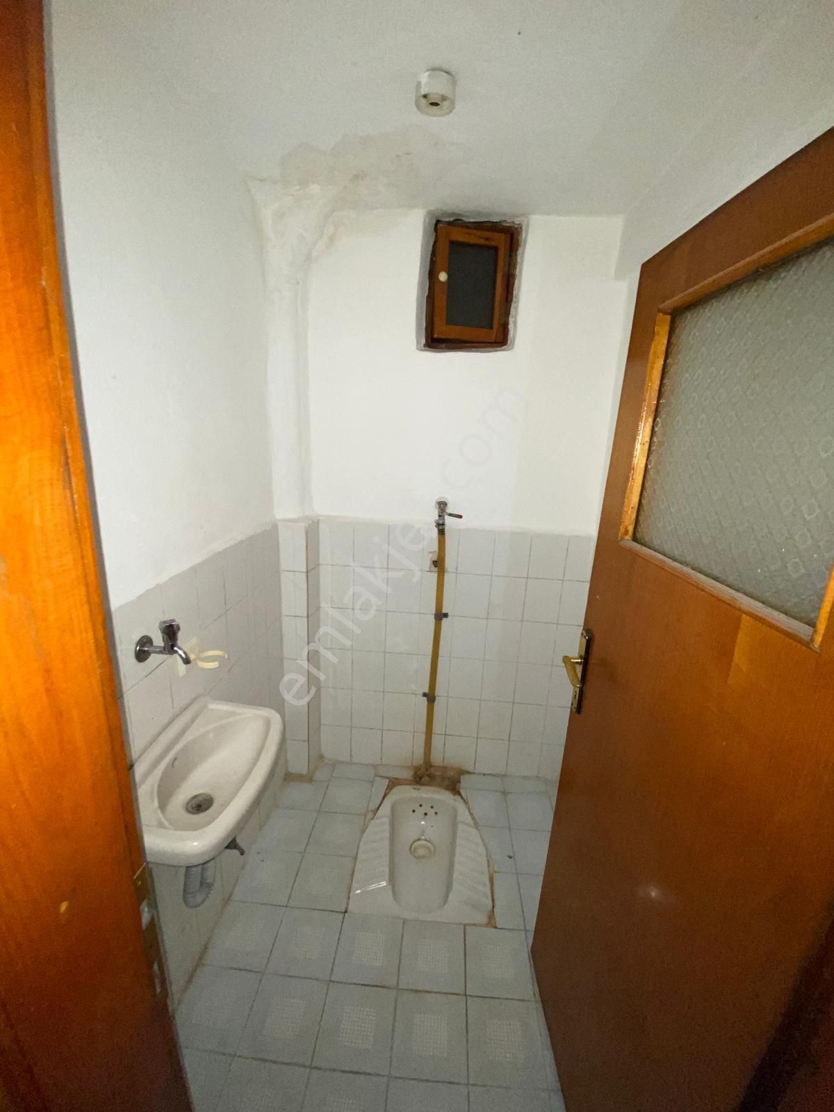 Eskişehir Ömerağa Da Gazi İlkokuluna Bitişik Ara Kat 3+1 Satılık Daire - Görsel 9