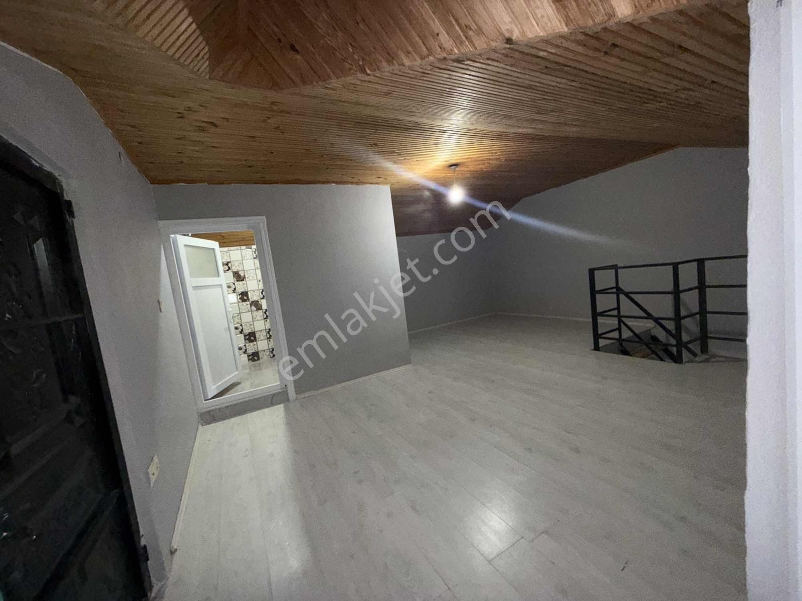 Sitenin Ön Cephesi Satılık 3+1 Dublex Daire - Görsel 32