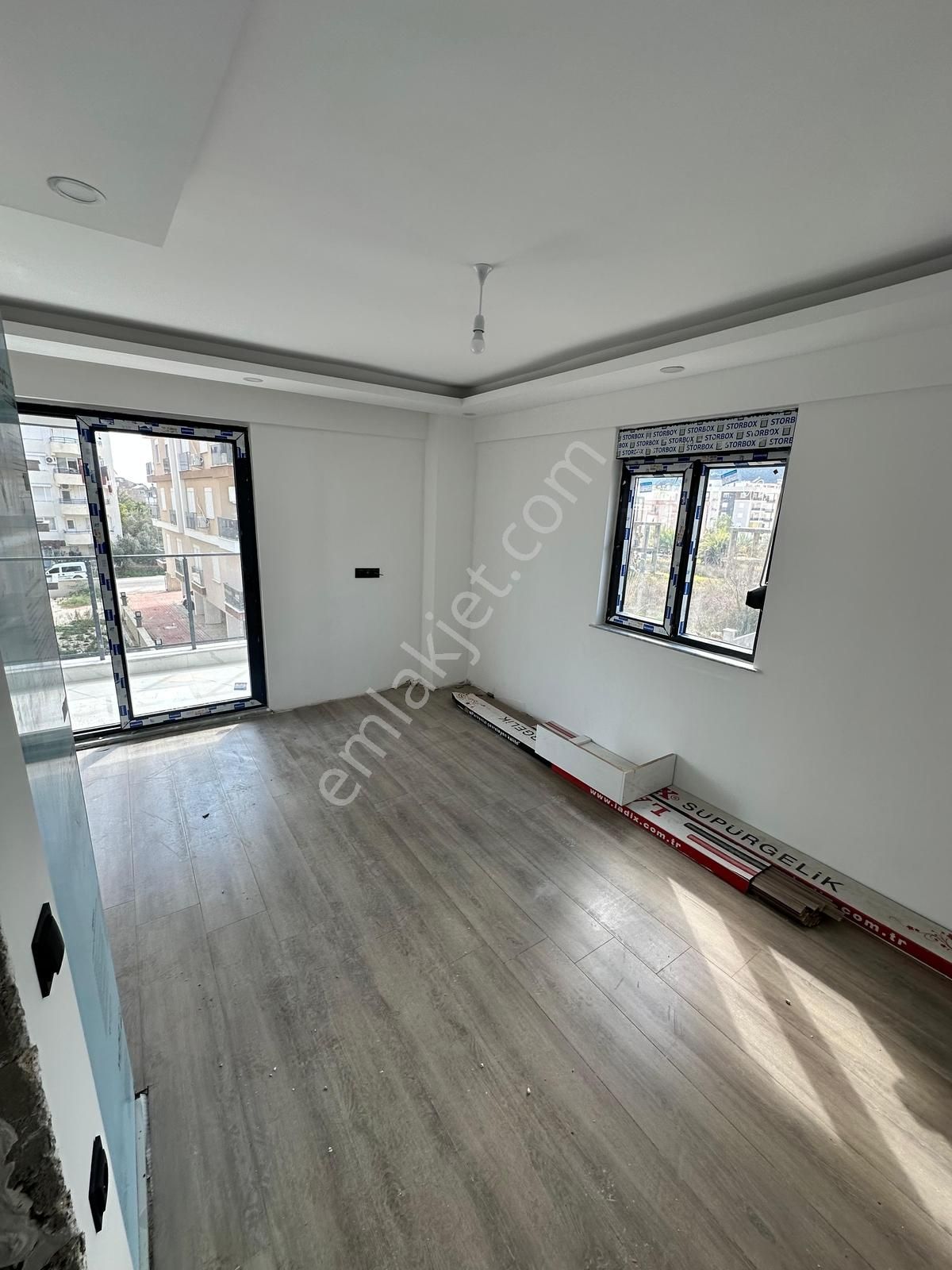 Merkezi Konumda 3 Blok Site İçi 2+1 Sıfır Satılık Daire - Görsel 20