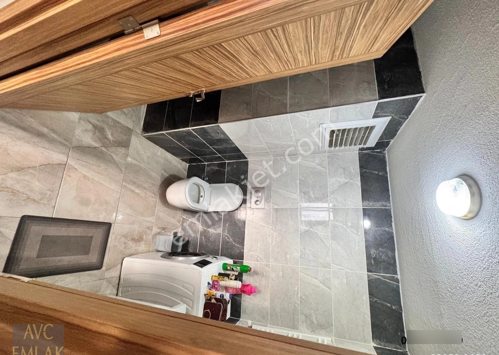 Cumhuriyet Mahallesi'nde Göl Manzaralı 10. Kat Satılık 3+1 Daire - Görsel 10