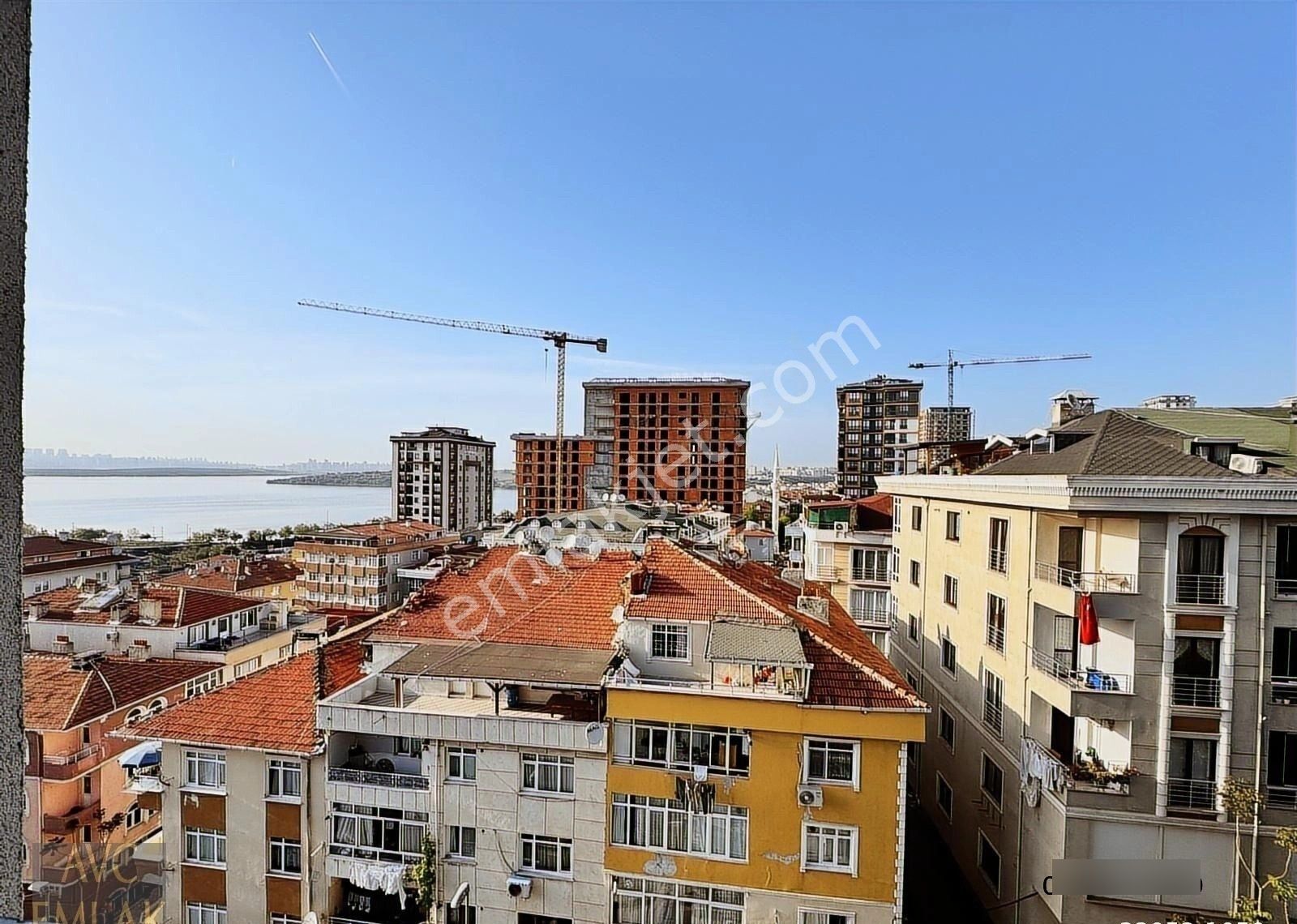 Cumhuriyet Mahallesi'nde Göl Manzaralı 10. Kat Satılık 3+1 Daire - Görsel 9