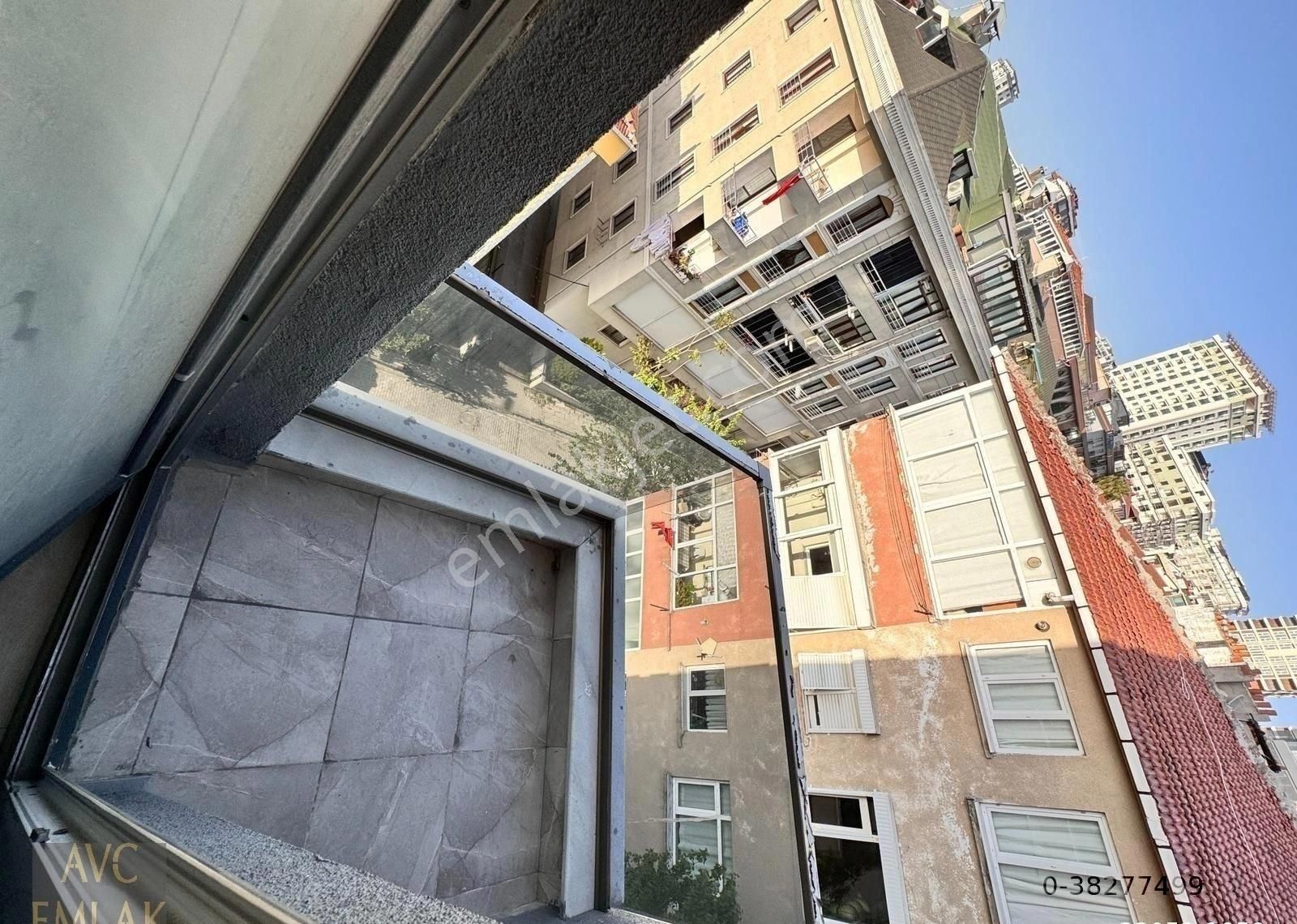 Cumhuriyet Mahallesi'nde Göl Manzaralı 10. Kat Satılık 3+1 Daire - Görsel 14