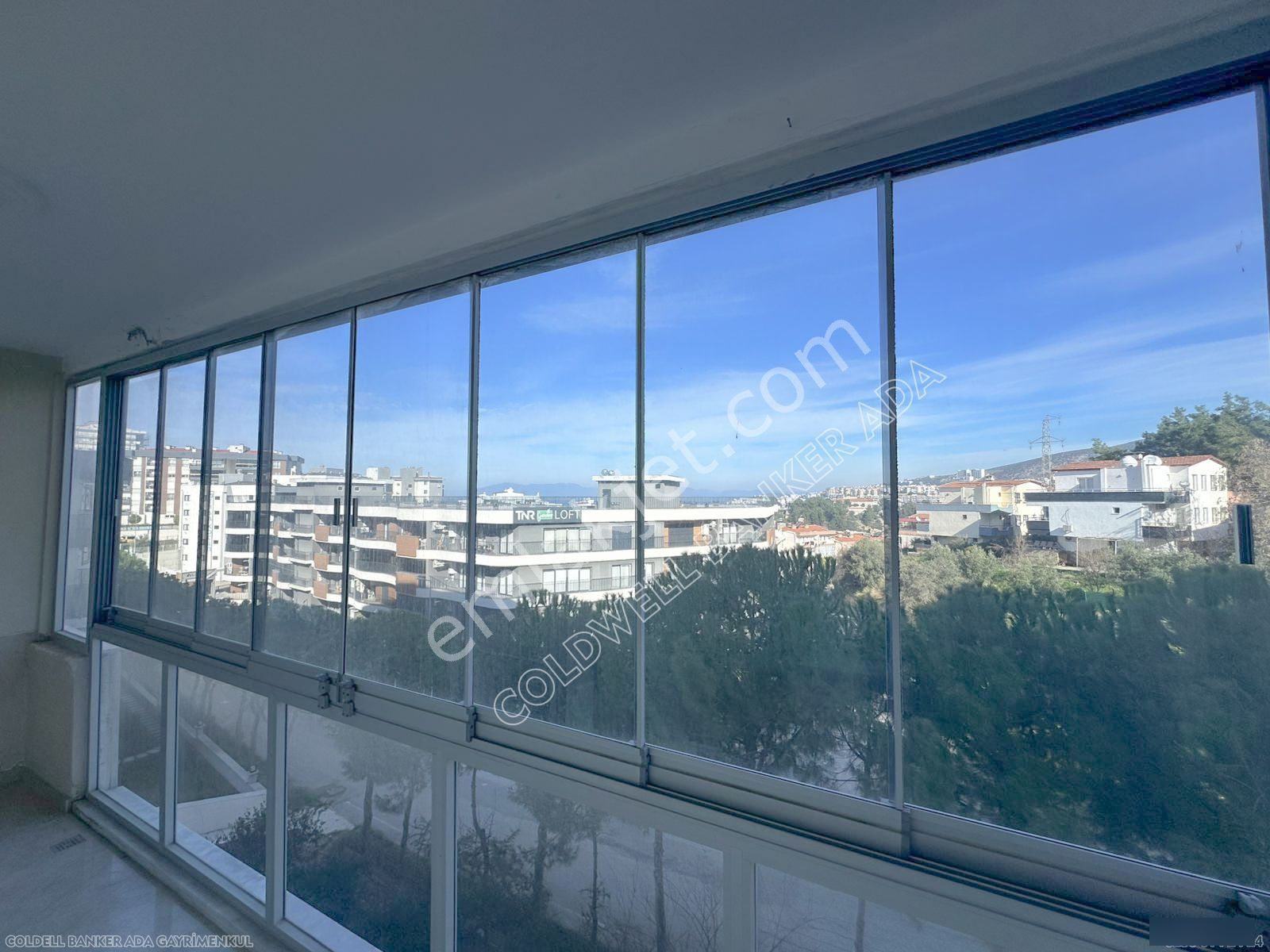 Emsallerinin Altında Kuşadası Nda Satılık Geniş Masrafsız 3+1daire - Görsel 8