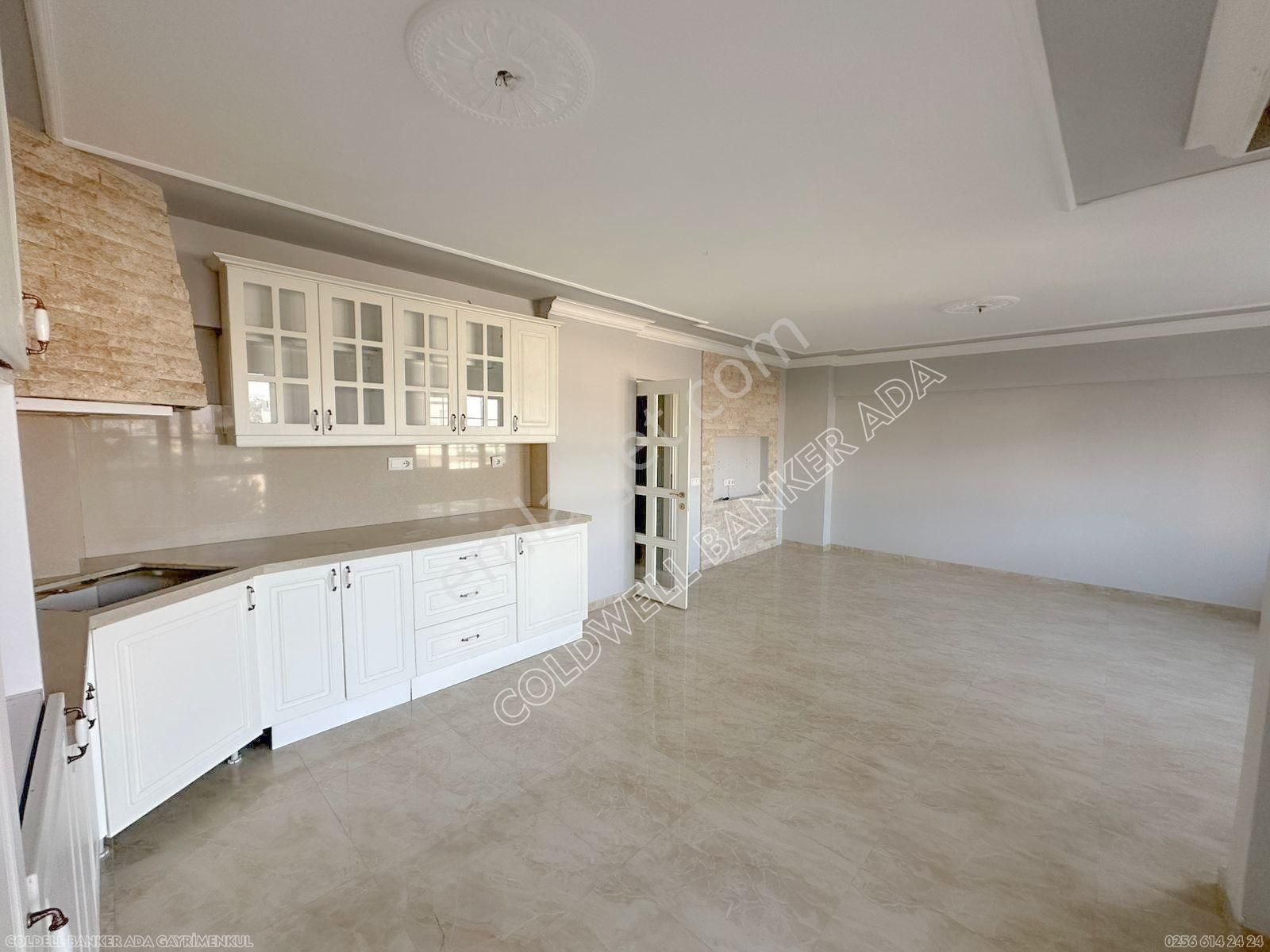 Emsallerinin Altında Kuşadası Nda Satılık Geniş Masrafsız 3+1daire - Görsel 4