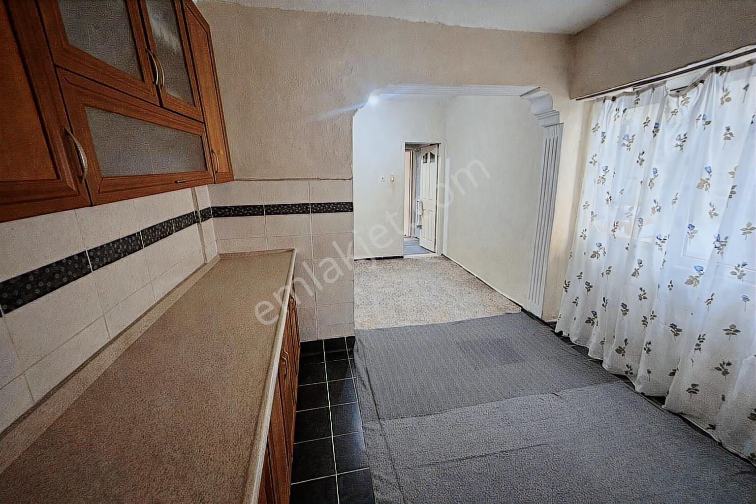 Bornova Yeşilova'da 2+1 Satılık Daire - Görsel 8