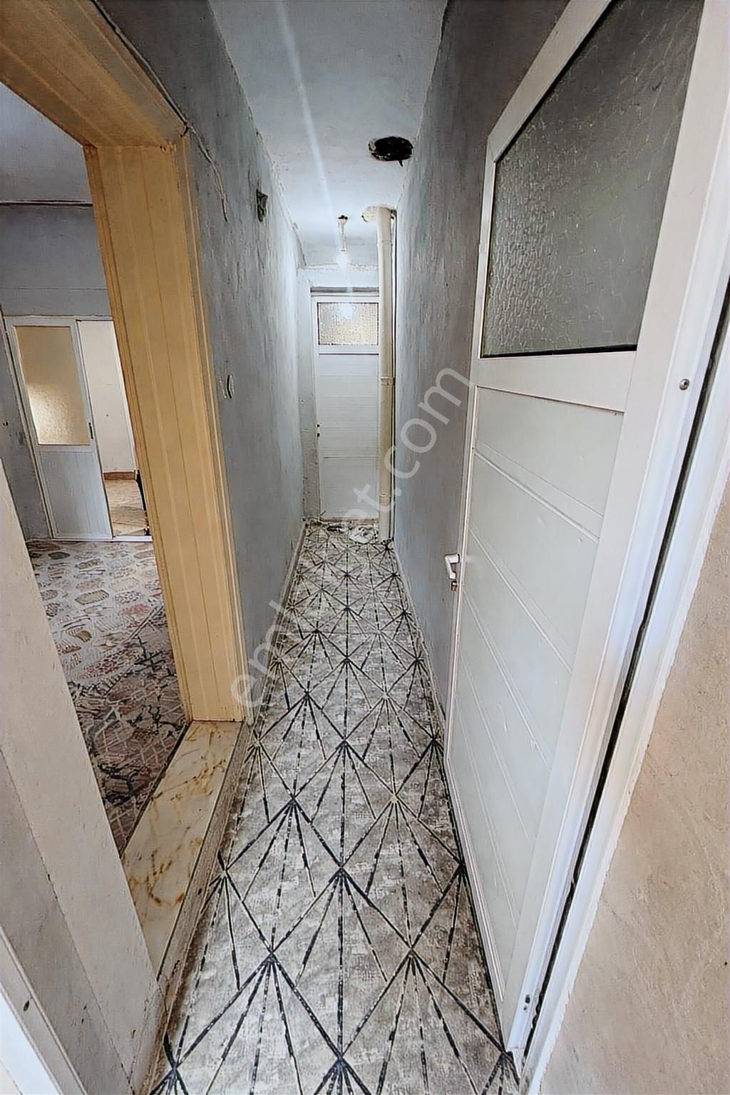 Bornova Yeşilova'da 2+1 Satılık Daire - Görsel 9