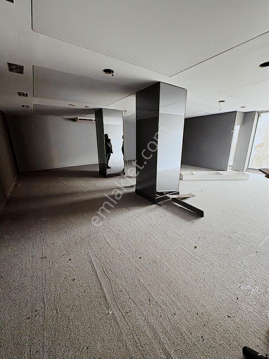 Laleli Tramvay Manzaralı Kiralık 250 M2 Ofis Magaza - Görsel 10