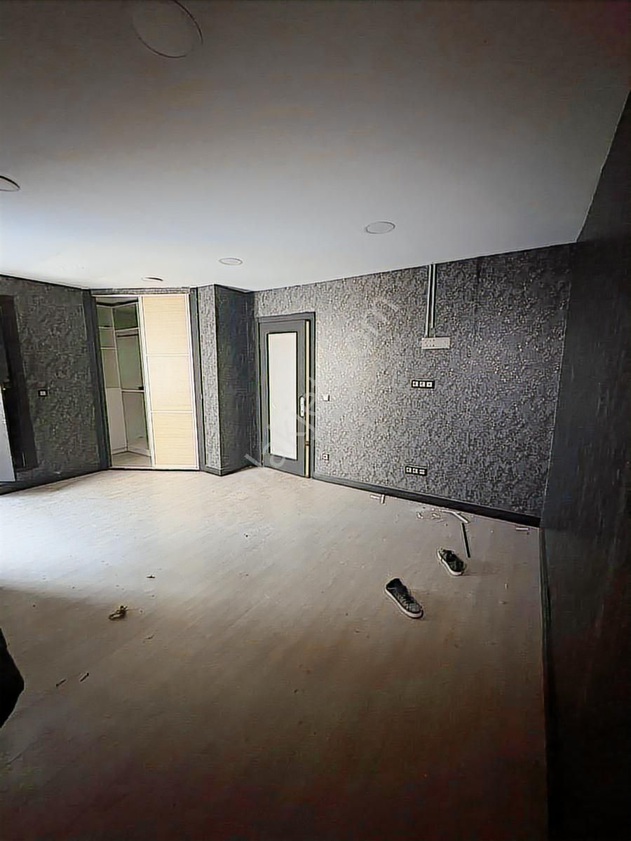 Laleli Tramvay Manzaralı Kiralık 250 M2 Ofis Magaza - Görsel 23