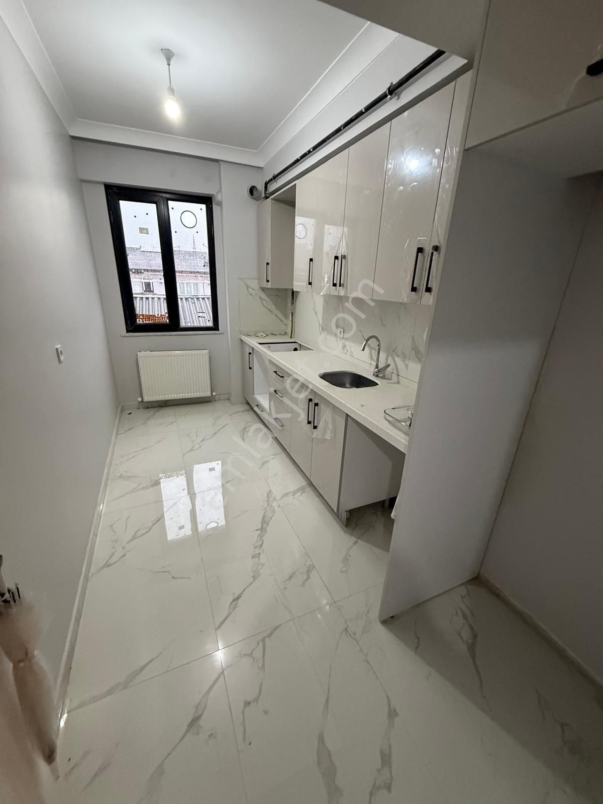 Zeytinburnu Beştelsiz Mahallesinde 130m2 3+1 Kiralık Sıfır Daire - Görsel 8