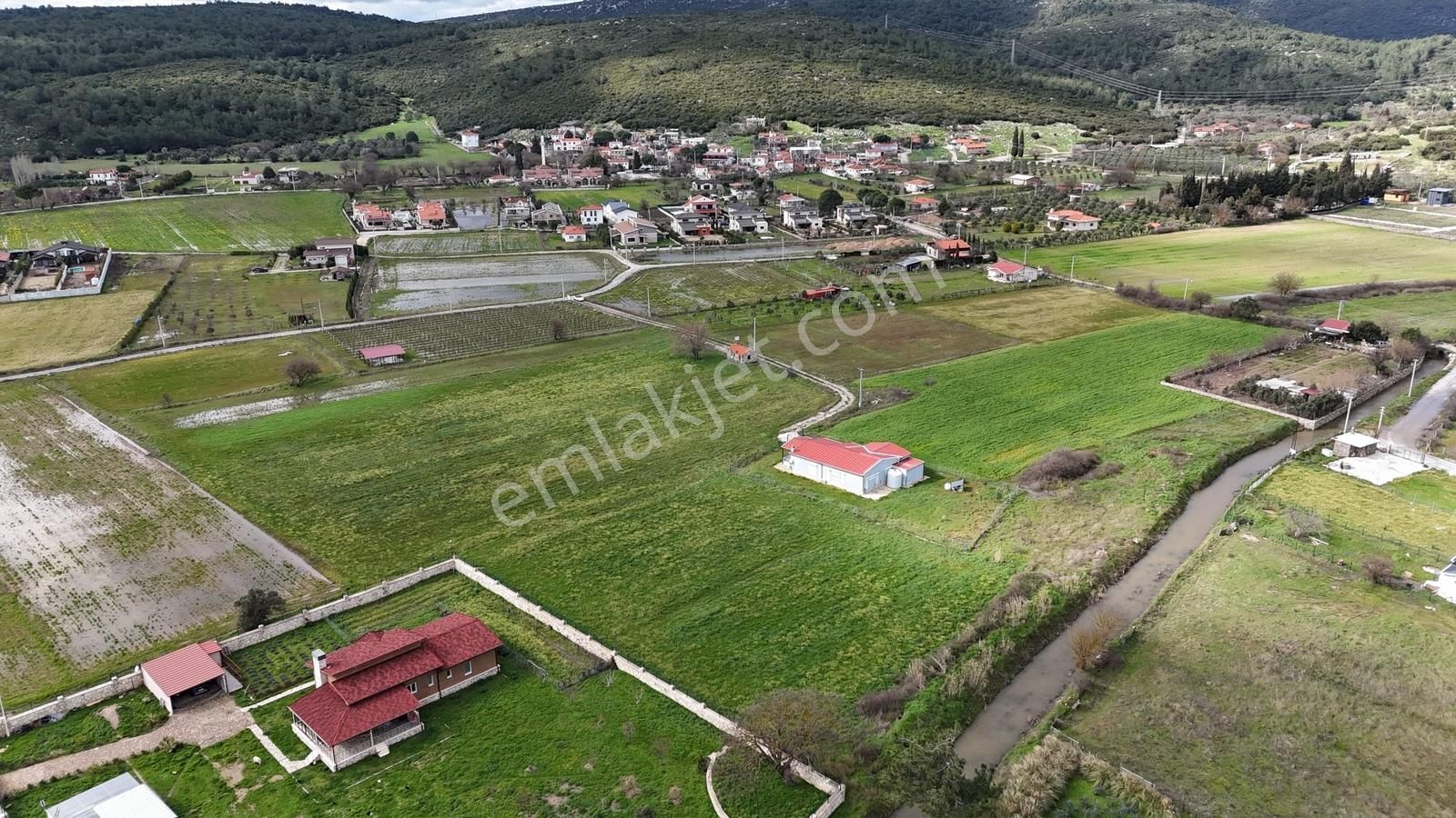 Birgi'de Yerleşime 90 Metre Ev Ve Tarla Vasfıyla Fırsat ! - Görsel 11