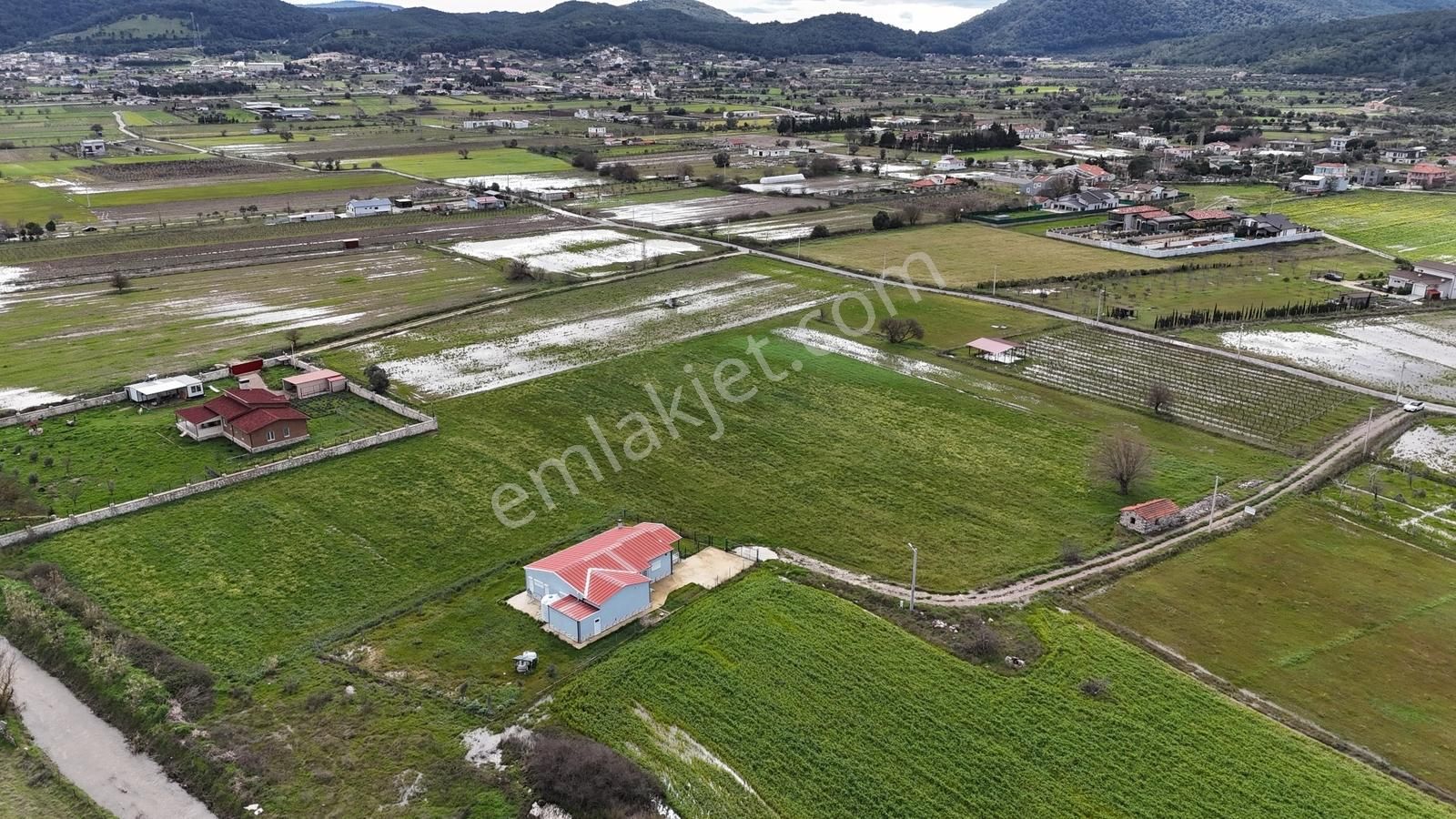 Birgi'de Yerleşime 90 Metre Ev Ve Tarla Vasfıyla Fırsat ! - Görsel 8