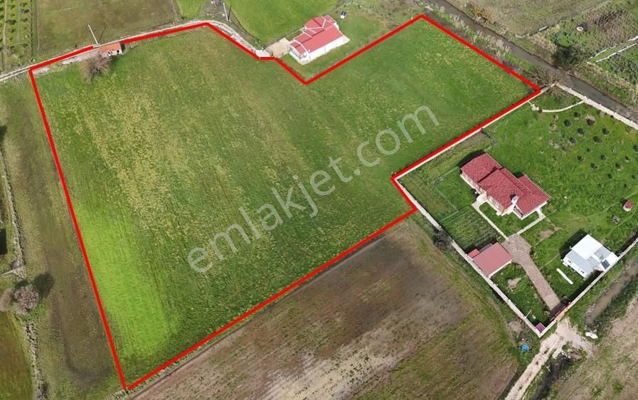 Birgi'de Yerleşime 90 Metre Ev Ve Tarla Vasfıyla Fırsat !