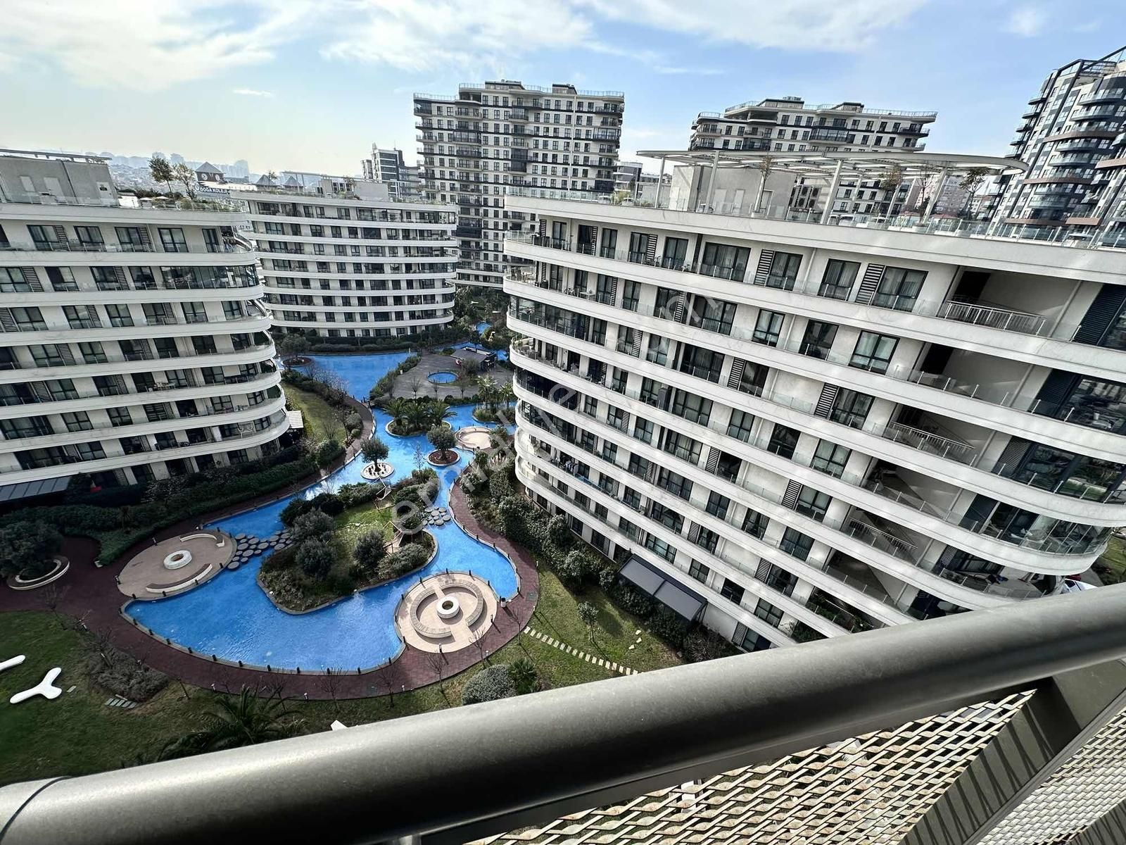 Sevcan Remax Nef Bahçelievler Tasarımlı K.mutfak Havuz&peysajmnz - Görsel 4