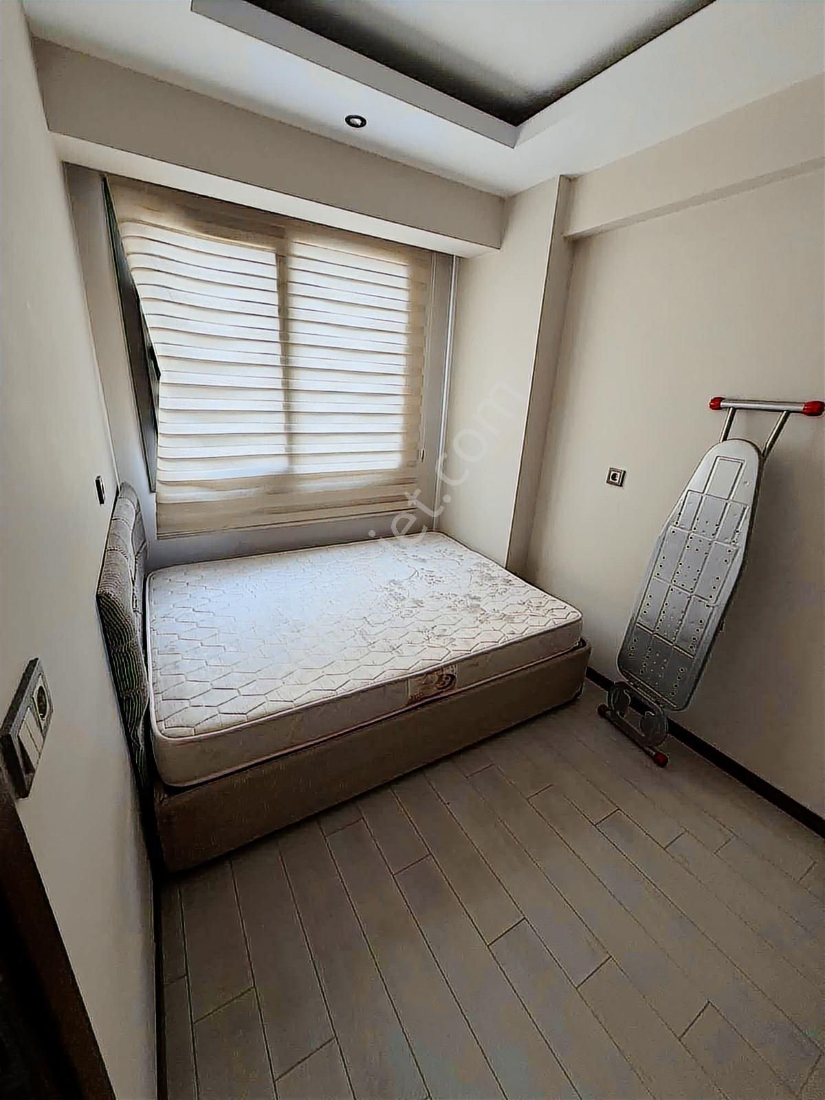 Üniversiteye Yakın Depozitosuz Ara Kat Balkonlu Klimalı Apart - Görsel 6