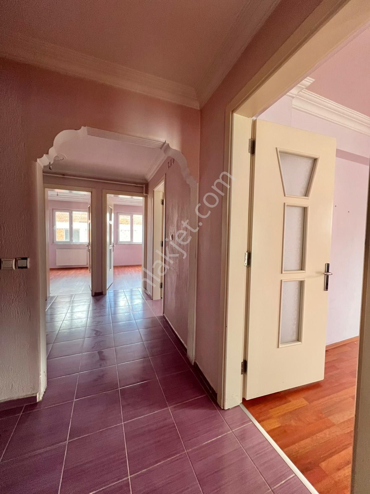 Fark20'den Tüm Cepheleri Açık Geniş Kullanışlı Kiralık Daire - Görsel 19