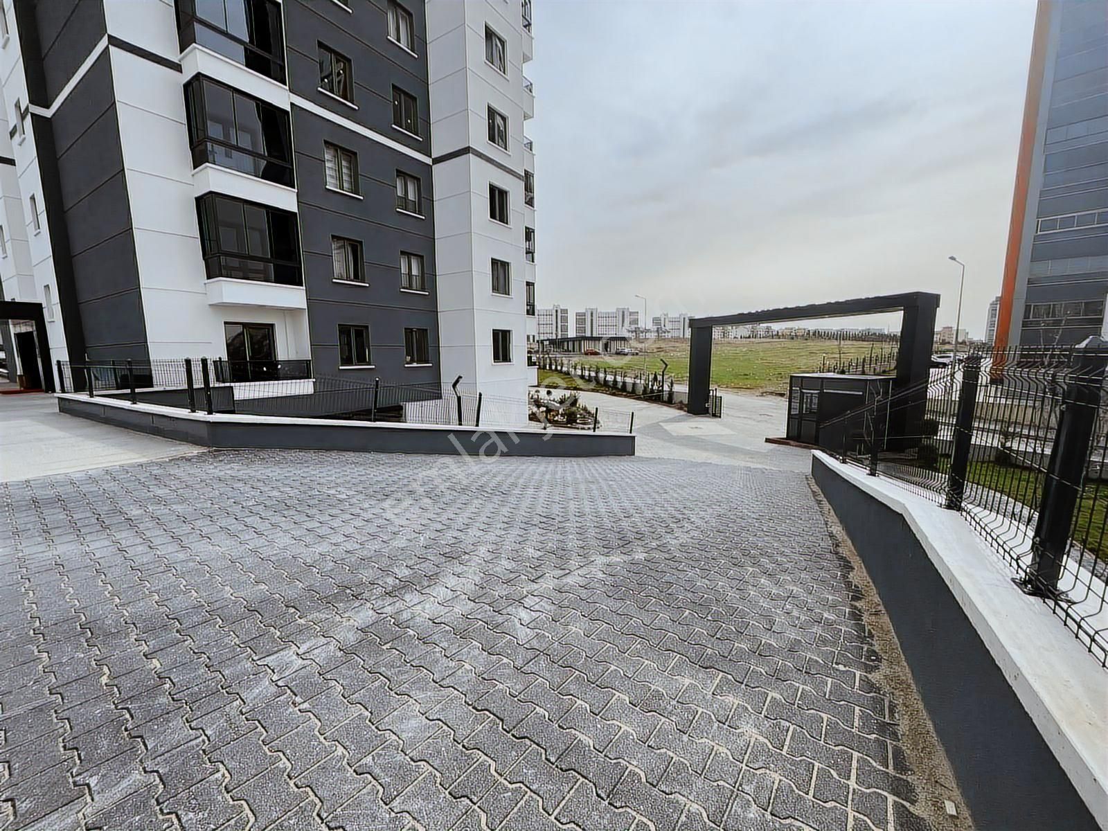Redstone Castle Etimesgut Göksu'da Kiralık 4+1 Lüks Daire - Görsel 10