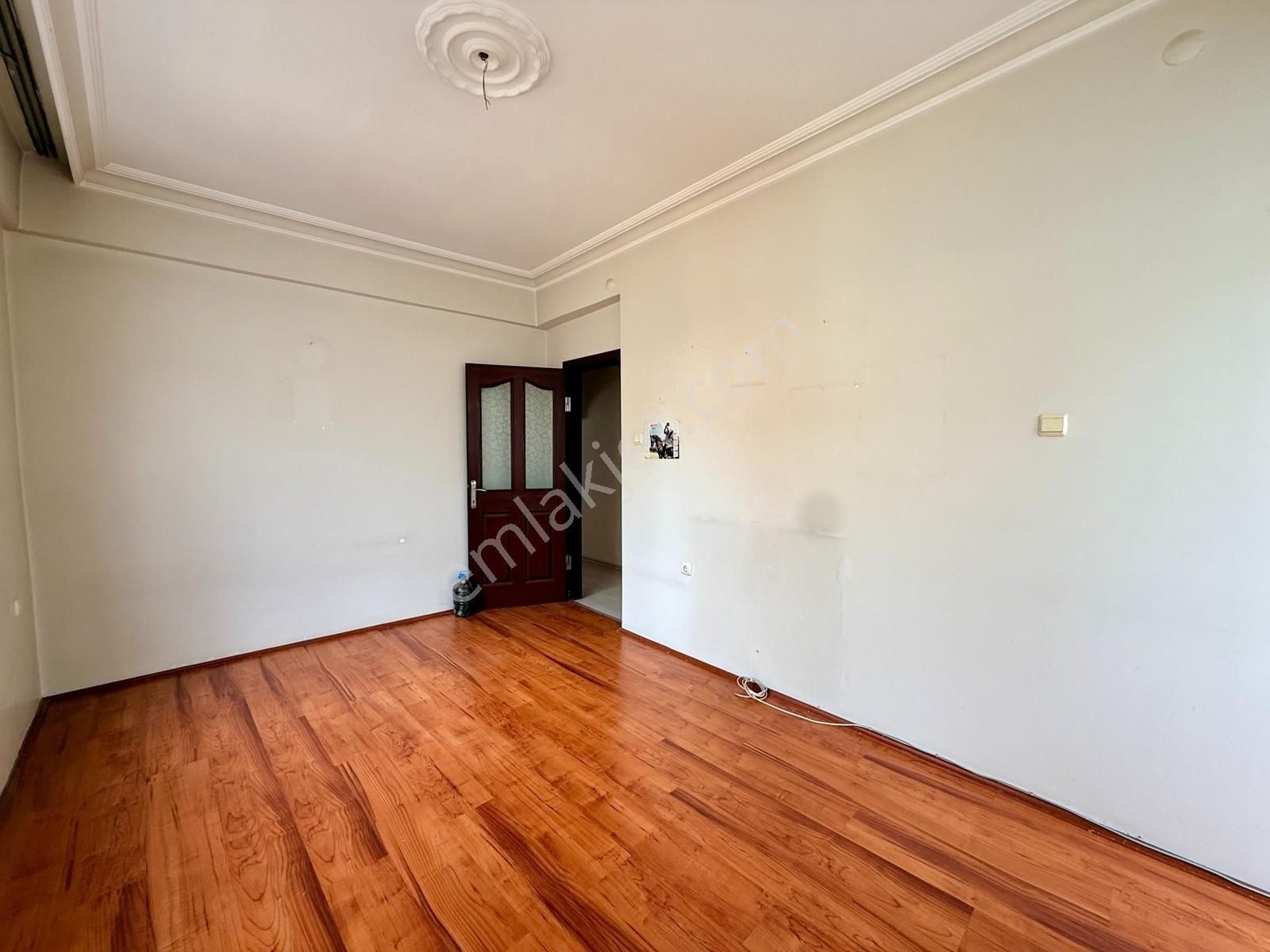 100.yıl Bulvarına Cephe Masrafsız Geniş 2+1 Satılık Daıre - Görsel 2