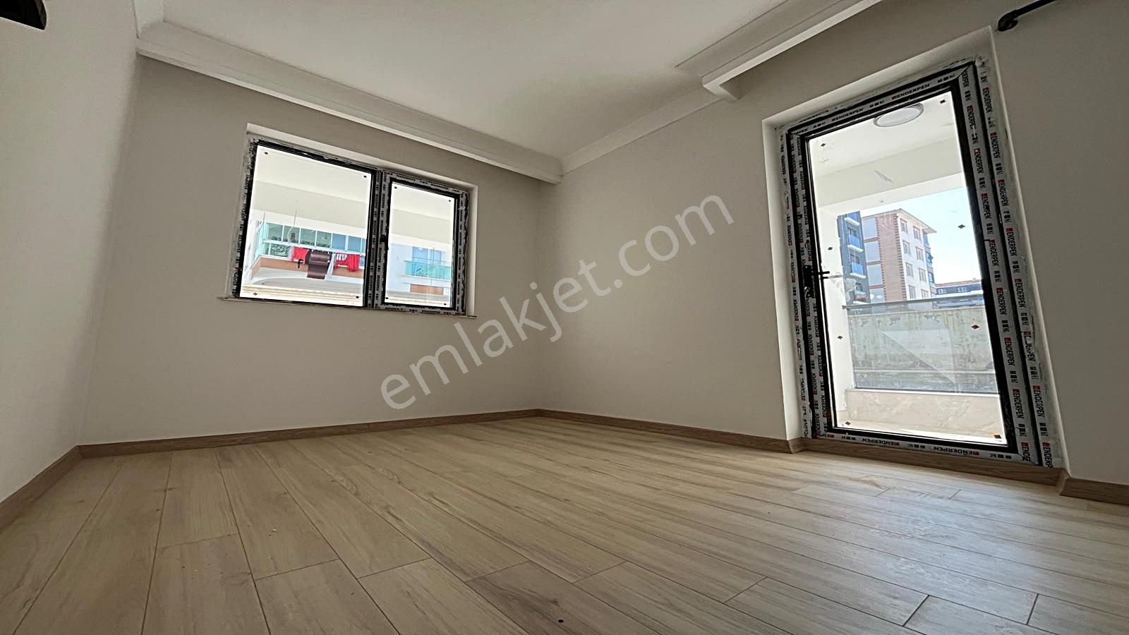 Yenikent Emlak'tan Ultra Lüx Yerden Isıtma Şok Fiyat 2+1 Daire - Görsel 21