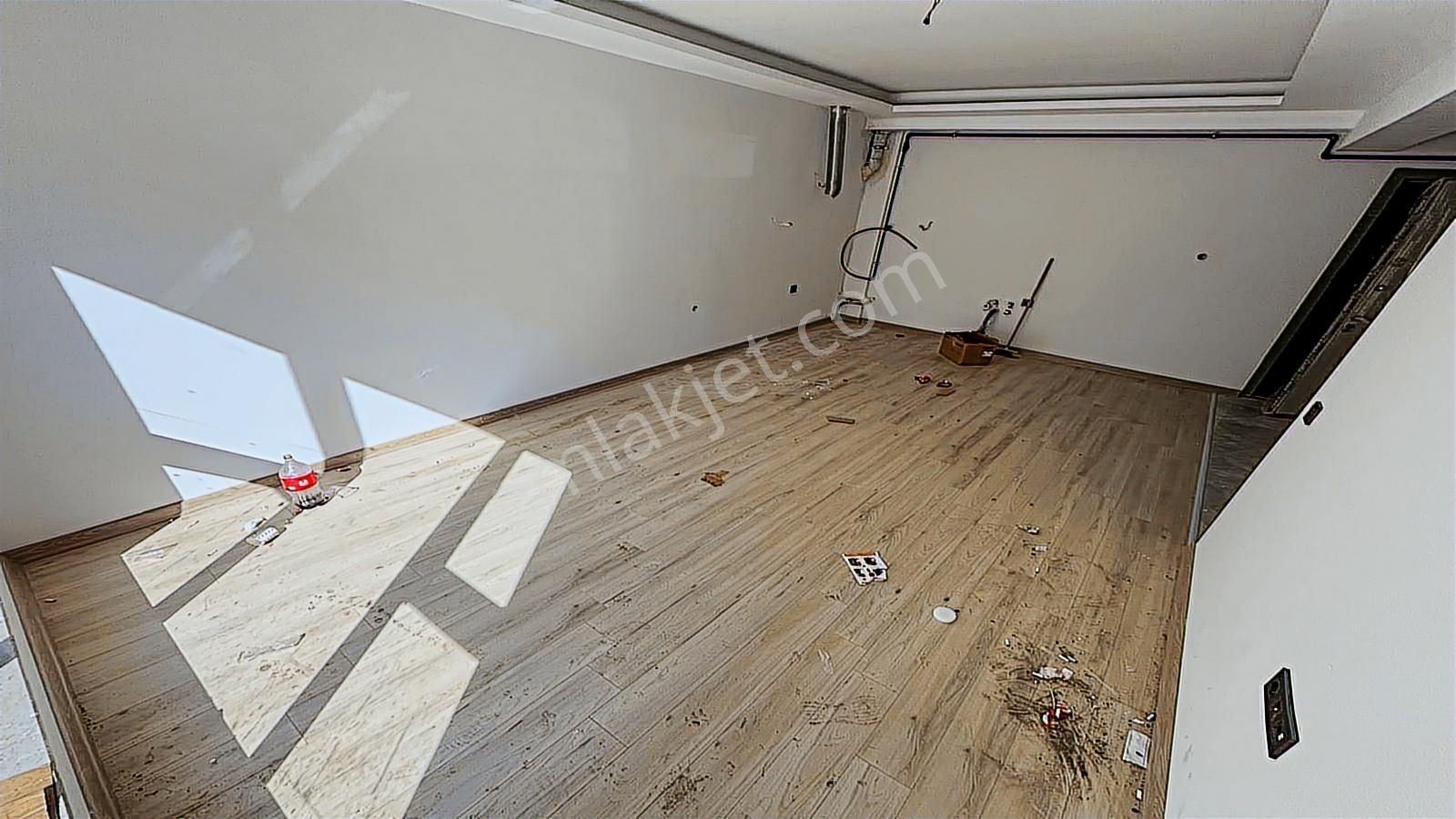 Yenikent Emlak'tan Ultra Lüx Yerden Isıtma Şok Fiyat 2+1 Daire - Görsel 23