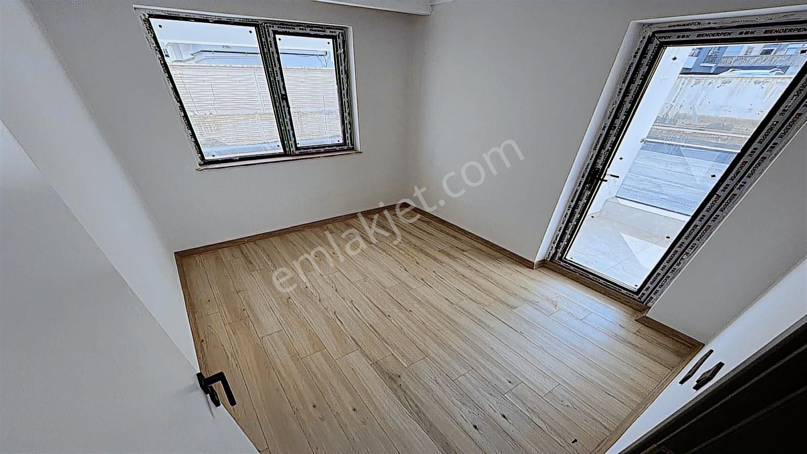 Yenikent Emlak'tan Ultra Lüx Yerden Isıtma Şok Fiyat 2+1 Daire - Görsel 35