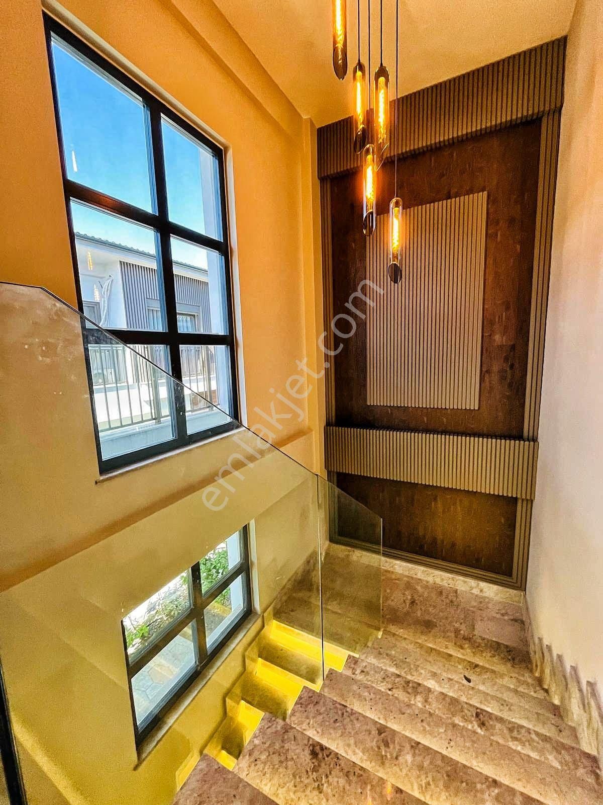 Sundera'dan Doğa İle İç İçe Lüks Ve Konforlu 3+1 Müstakil Havuzlu Villa - Görsel 11