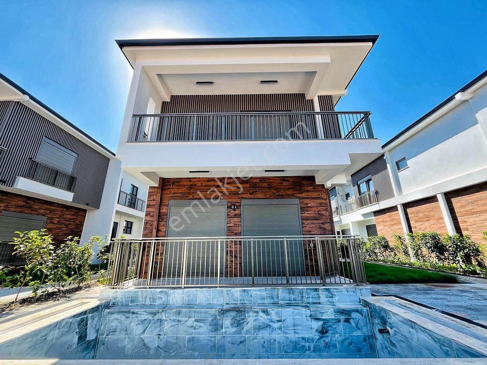 Sundera'dan Doğa İle İç İçe Lüks Ve Konforlu 3+1 Müstakil Havuzlu Villa - Görsel 28