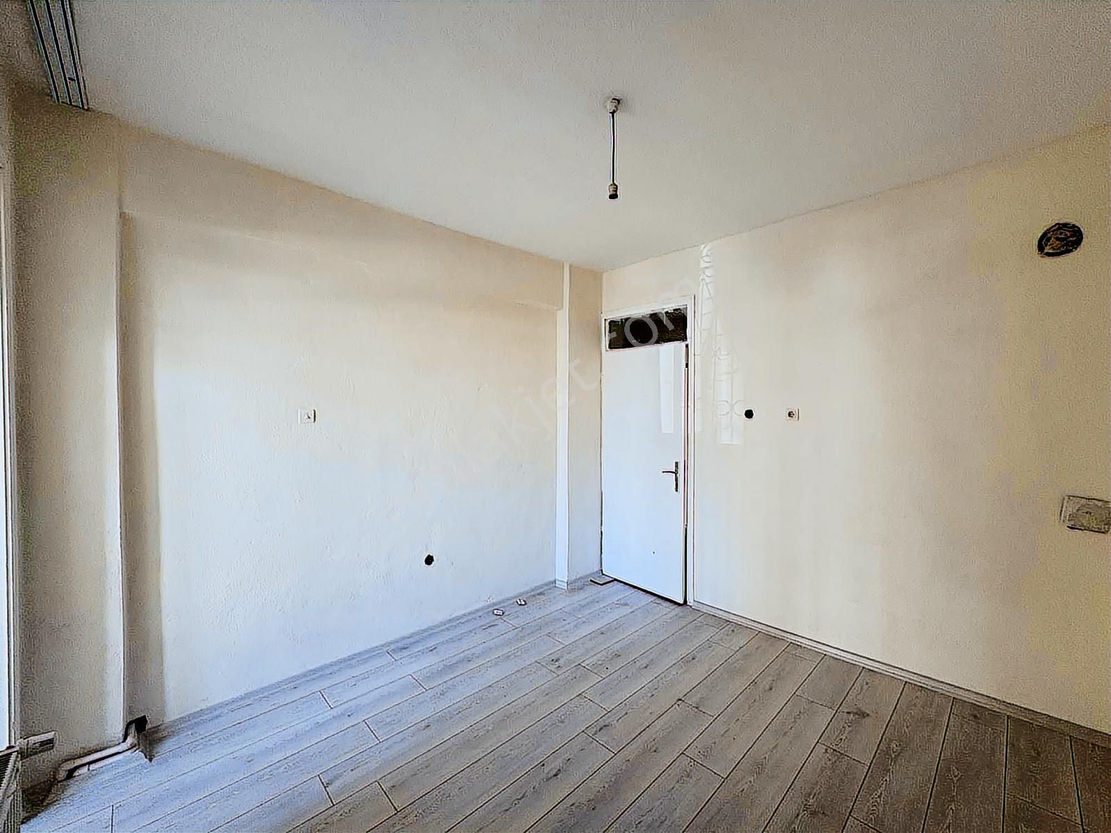 Dumlupınar Mahallesi2+1 Full Bakımlı Satılık Daire - Görsel 3