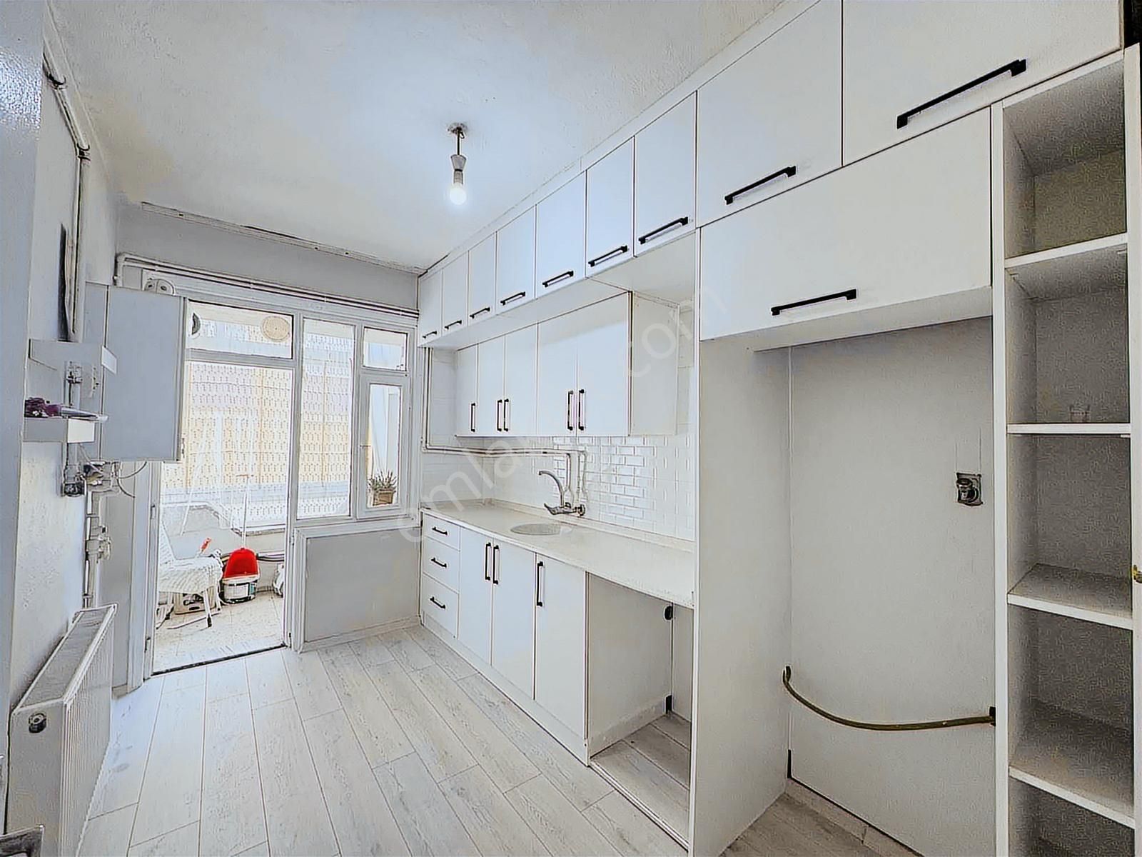 Dumlupınar Mahallesi2+1 Full Bakımlı Satılık Daire