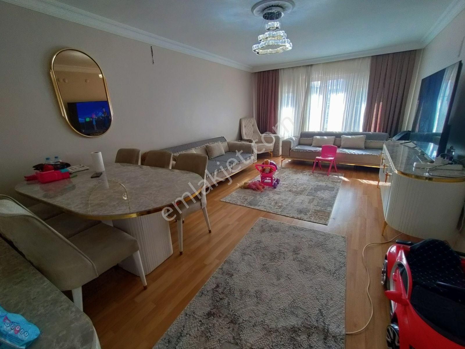 Gün Sazak Caddesi Üzeri Ara Katta Satılık Daire - Görsel 16