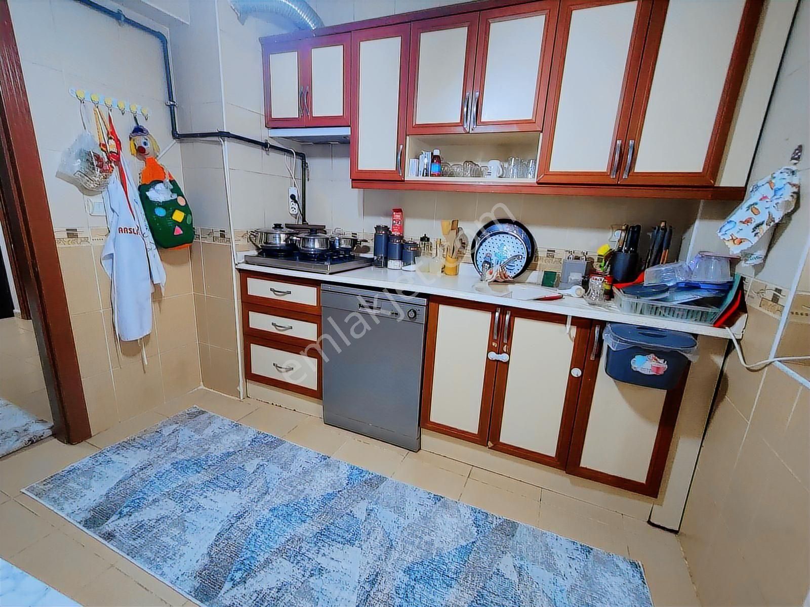 Gün Sazak Caddesi Üzeri Ara Katta Satılık Daire - Görsel 17