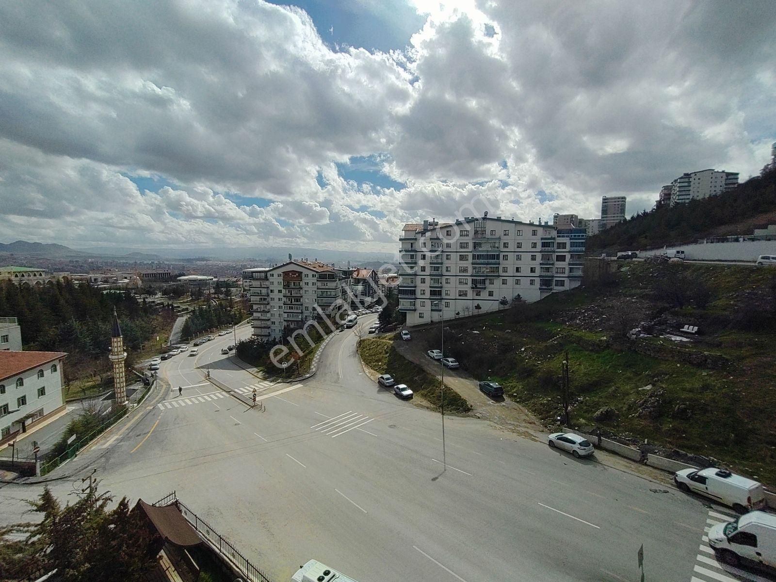 Gün Sazak Caddesi Üzeri Ara Katta Satılık Daire - Görsel 29