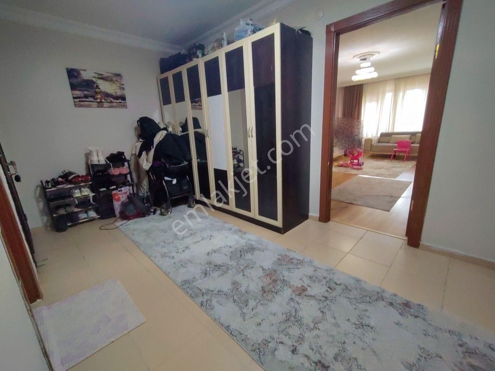 Gün Sazak Caddesi Üzeri Ara Katta Satılık Daire - Görsel 2