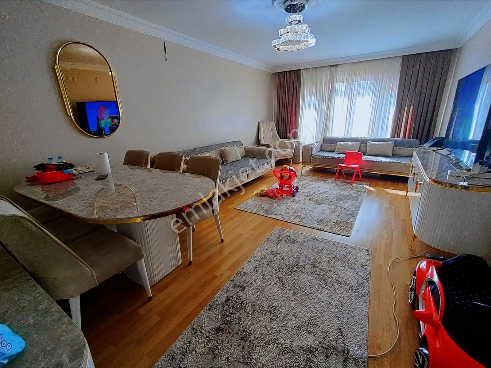 Gün Sazak Caddesi Üzeri Ara Katta Satılık Daire - Görsel 19