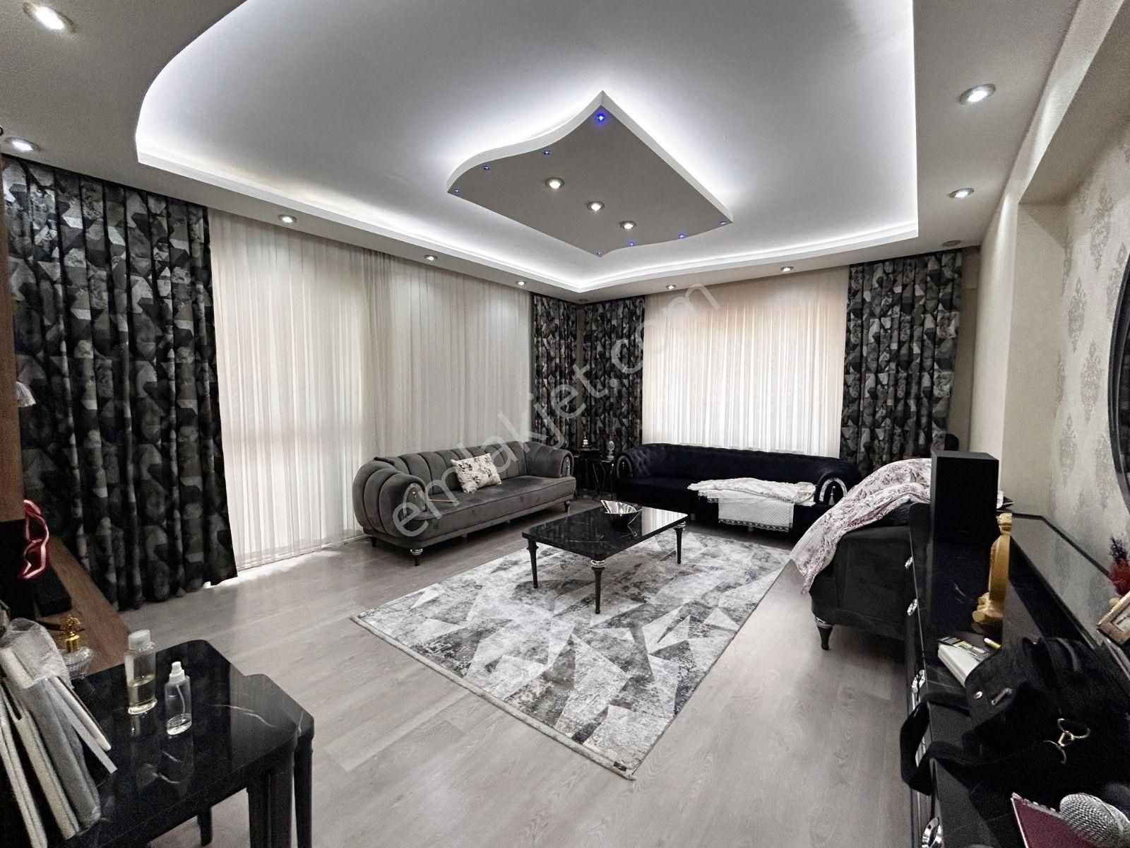 Abdülhamithan'da Değer Kazanan Bölgede Fırsat 3+1 Daire - Görsel 8