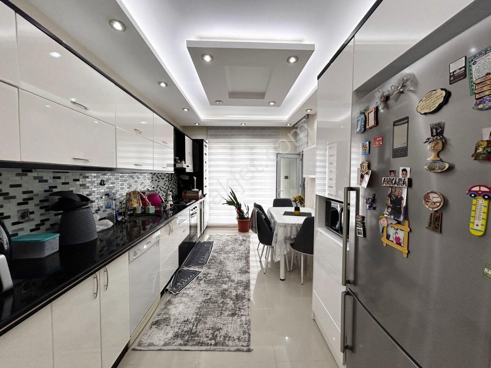 Abdülhamithan'da Değer Kazanan Bölgede Fırsat 3+1 Daire - Görsel 3