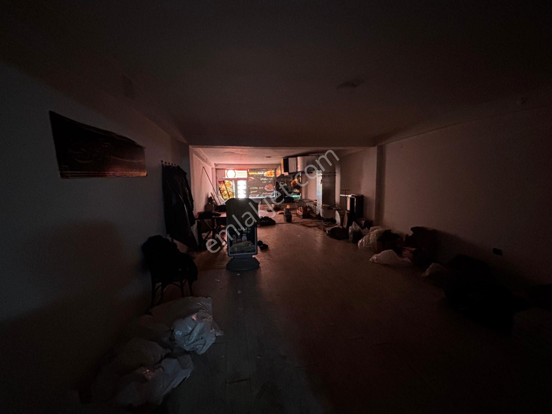 Çukurçayır'da Kiralık 157m² Dükkan - Yıllık Ödeme - Görsel 9