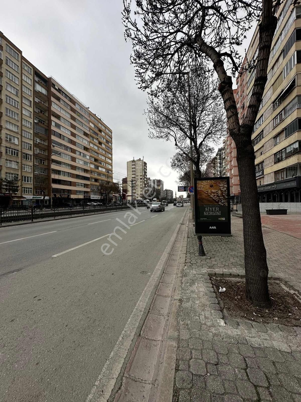 Emlakyap Tan Satılık Cadde Üstü Prestijli Dükkan Mağaza - Görsel 21