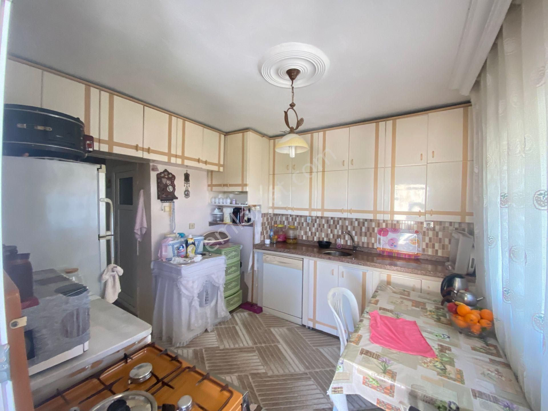 Prestij'den Halkkent'te Ayrı Mutfak Geniş Oturumlu 2+1 Daire - Görsel 4