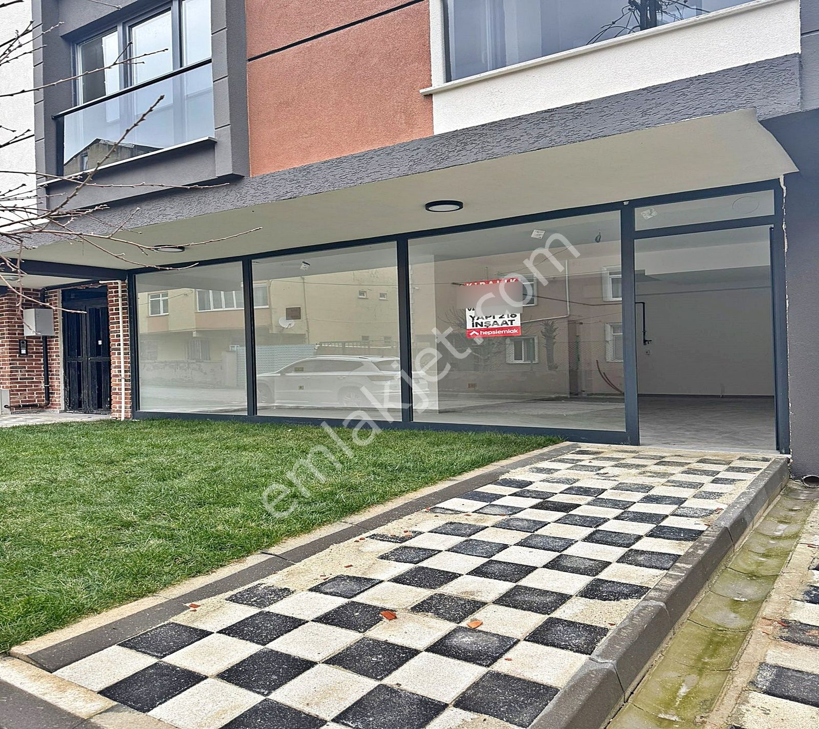 Ekşioğlu Mahallesinde Temiz Sıfır Satılık Dükkan