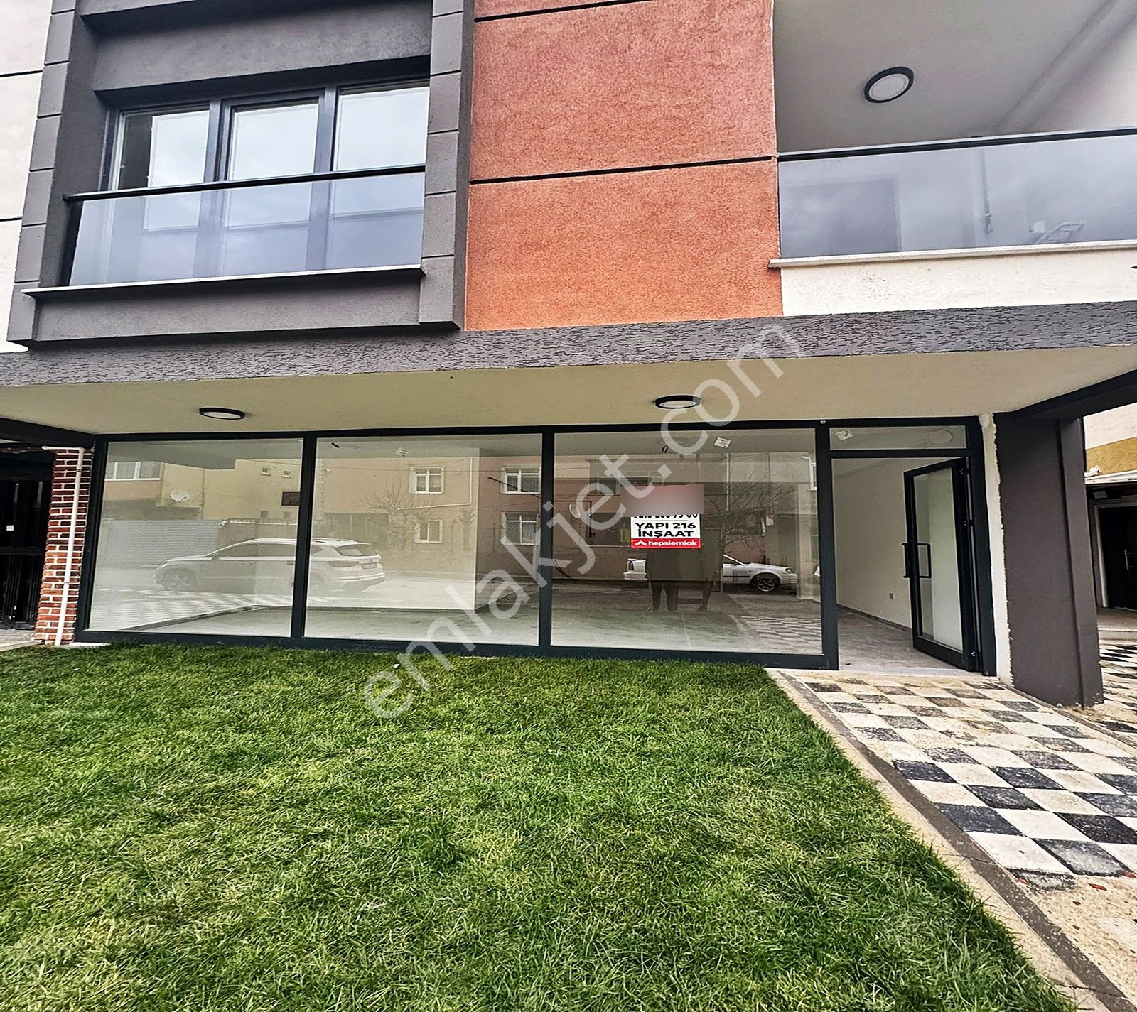 Ekşioğlu Mahallesinde Temiz Sıfır Satılık Dükkan - Görsel 19