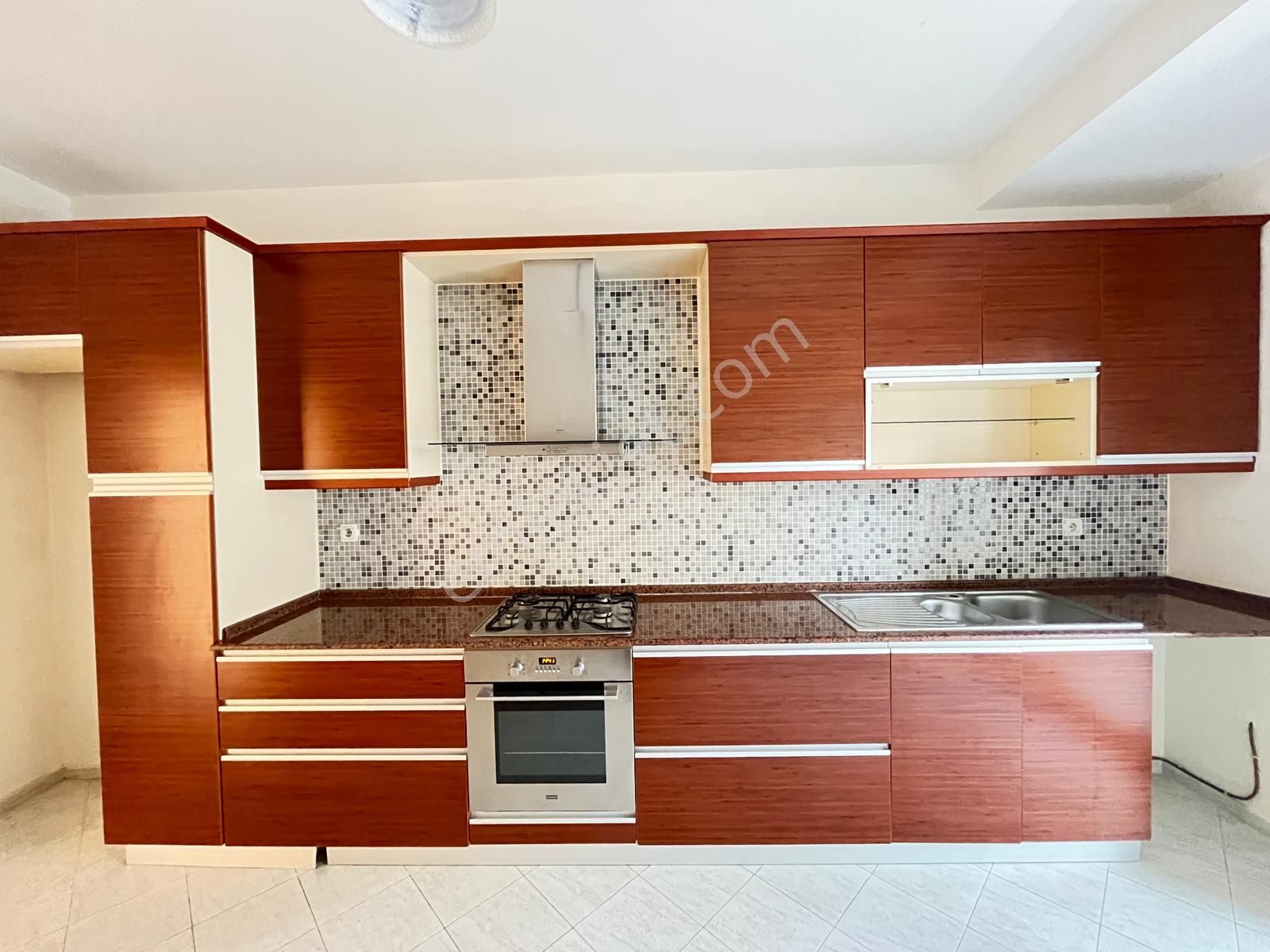 Narlıdere Yenikale Mahallesinde Geniş Ve Ferah 3+1 Kiralık Daire - Görsel 20