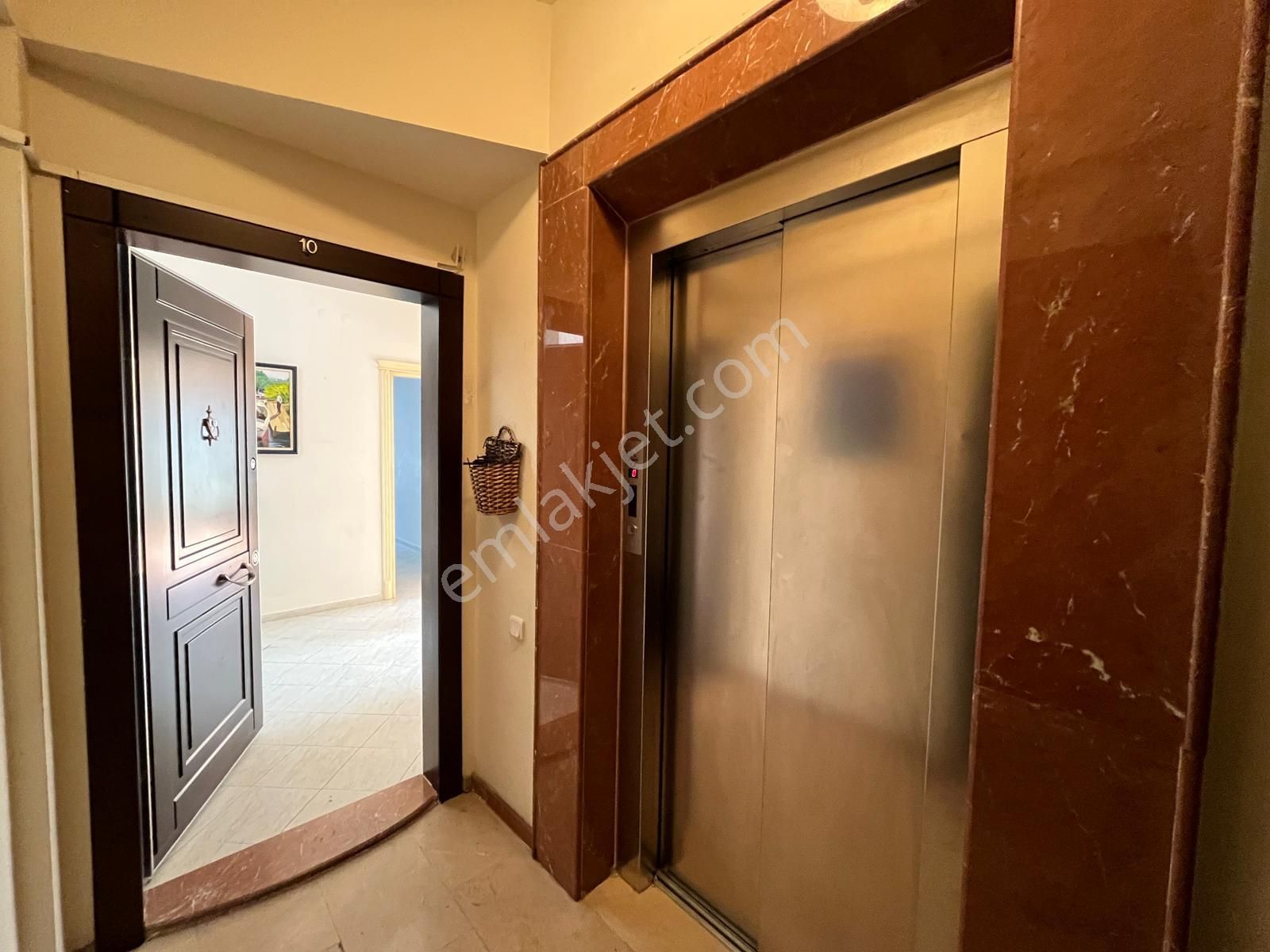 Narlıdere Yenikale Mahallesinde Geniş Ve Ferah 3+1 Kiralık Daire - Görsel 22