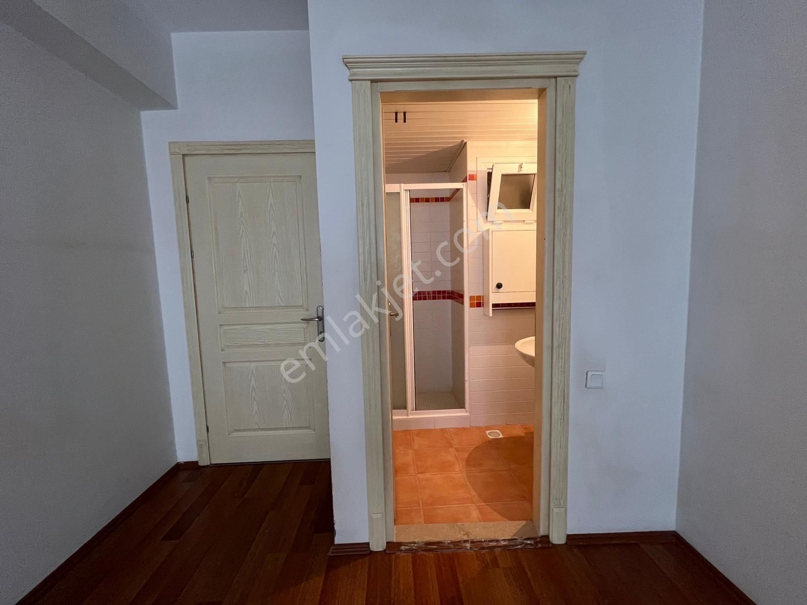 Narlıdere Yenikale Mahallesinde Geniş Ve Ferah 3+1 Kiralık Daire - Görsel 13