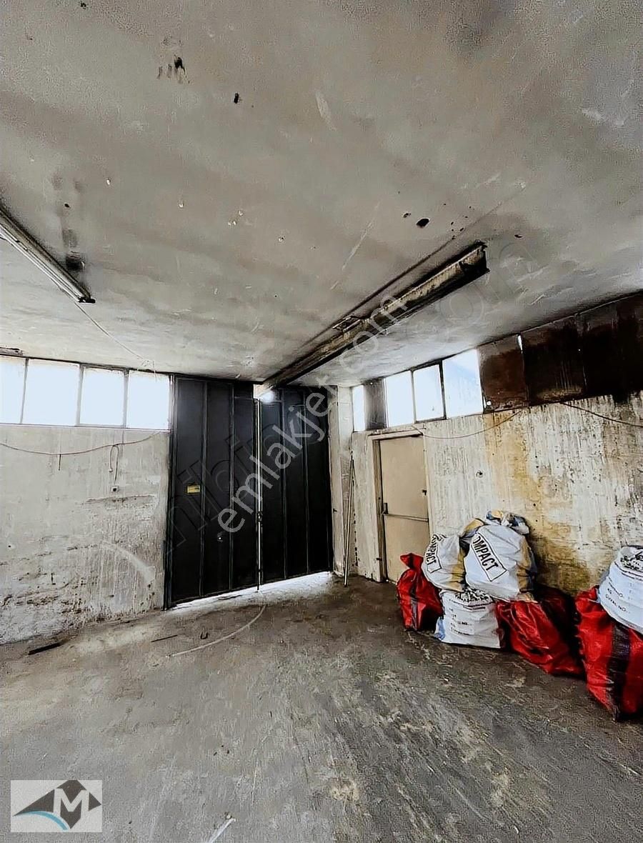 Bağcılarda İstoça Yakın 1000m2 Üst Kat Her İşe Uygun - Görsel 15