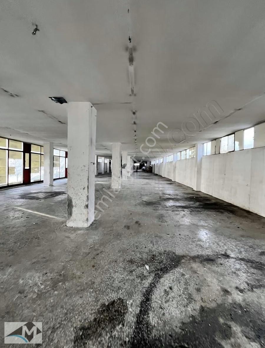 Bağcılarda İstoça Yakın 1000m2 Üst Kat Her İşe Uygun - Görsel 16