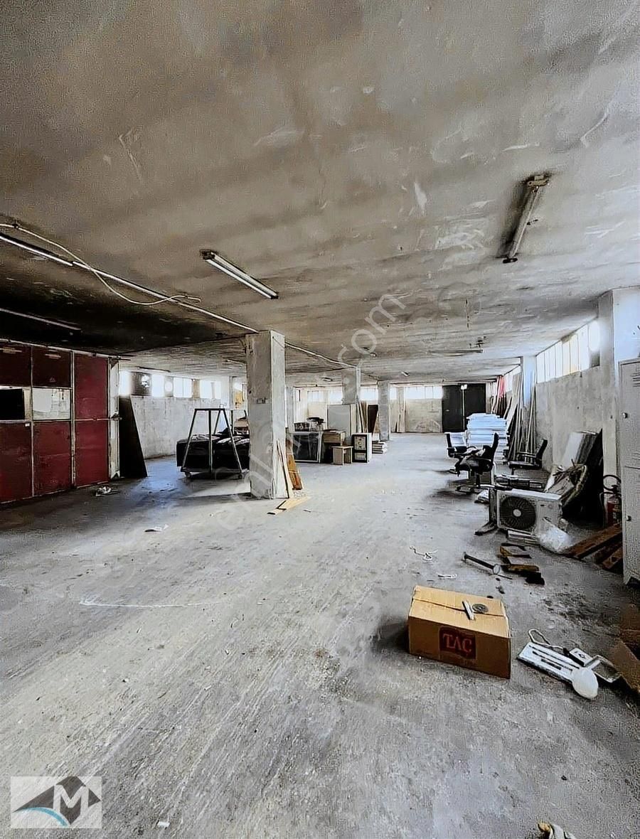 Bağcılarda İstoça Yakın 1000m2 Üst Kat Her İşe Uygun - Görsel 8